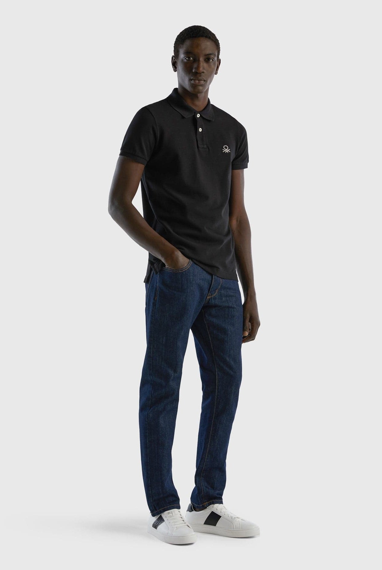 يونايتد كولورز اوف بينيتون تيشيرت بولو سليم فيت