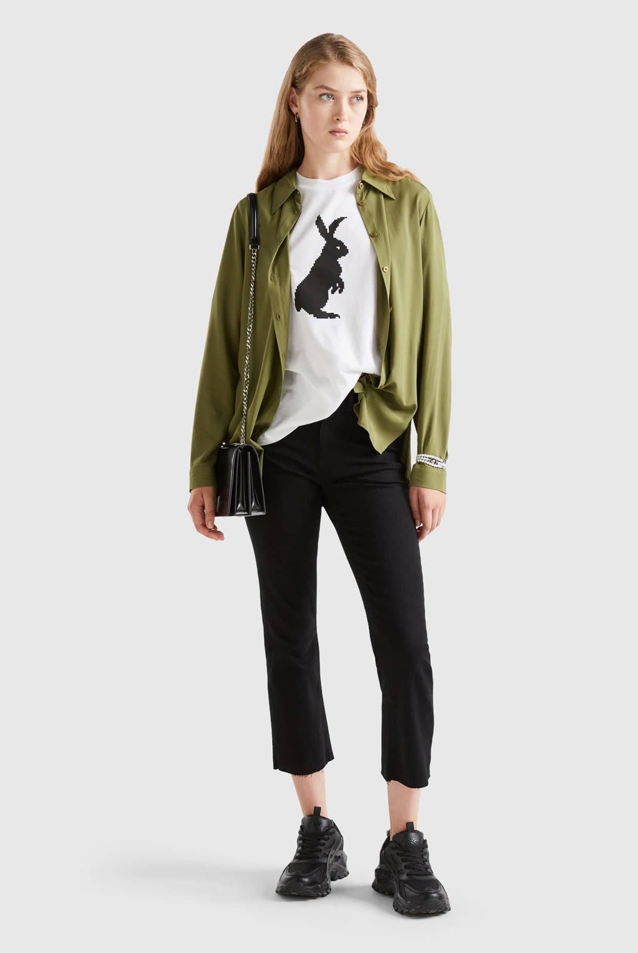 يونايتد كولورز اوف بينيتون تيشيرت بطبعة أرنب نص كم نسائي