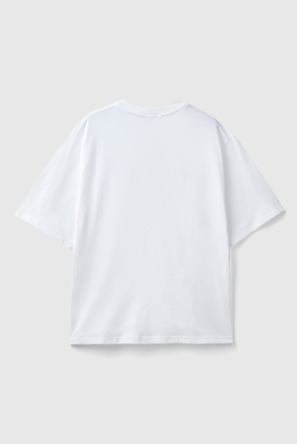 يونايتد كولورز اوف بينيتون تي شيرت بشعار نصي نسائي