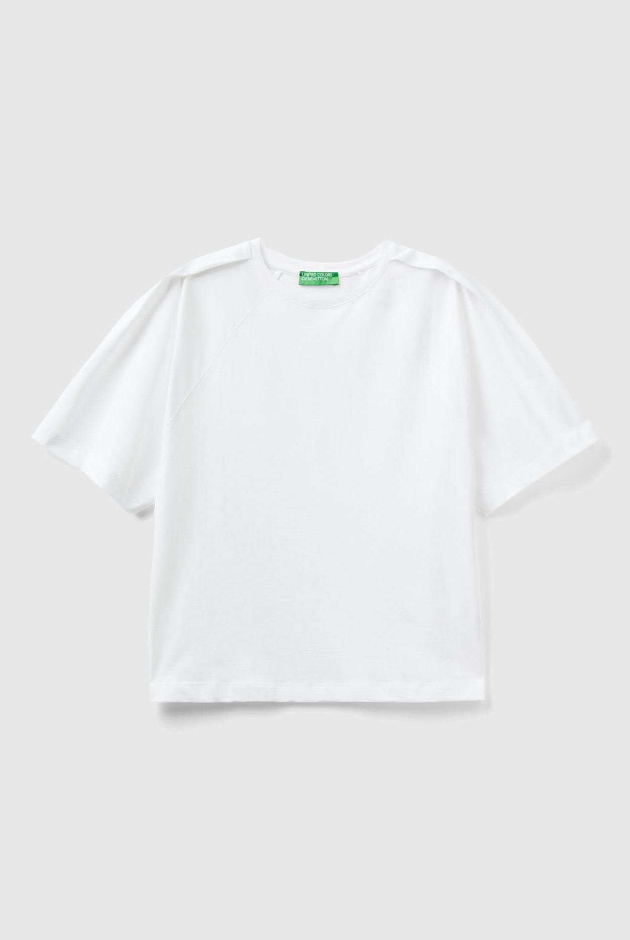 يونايتد كولورز اوف بينيتون تي شيرت بقصة مربعة نسائي