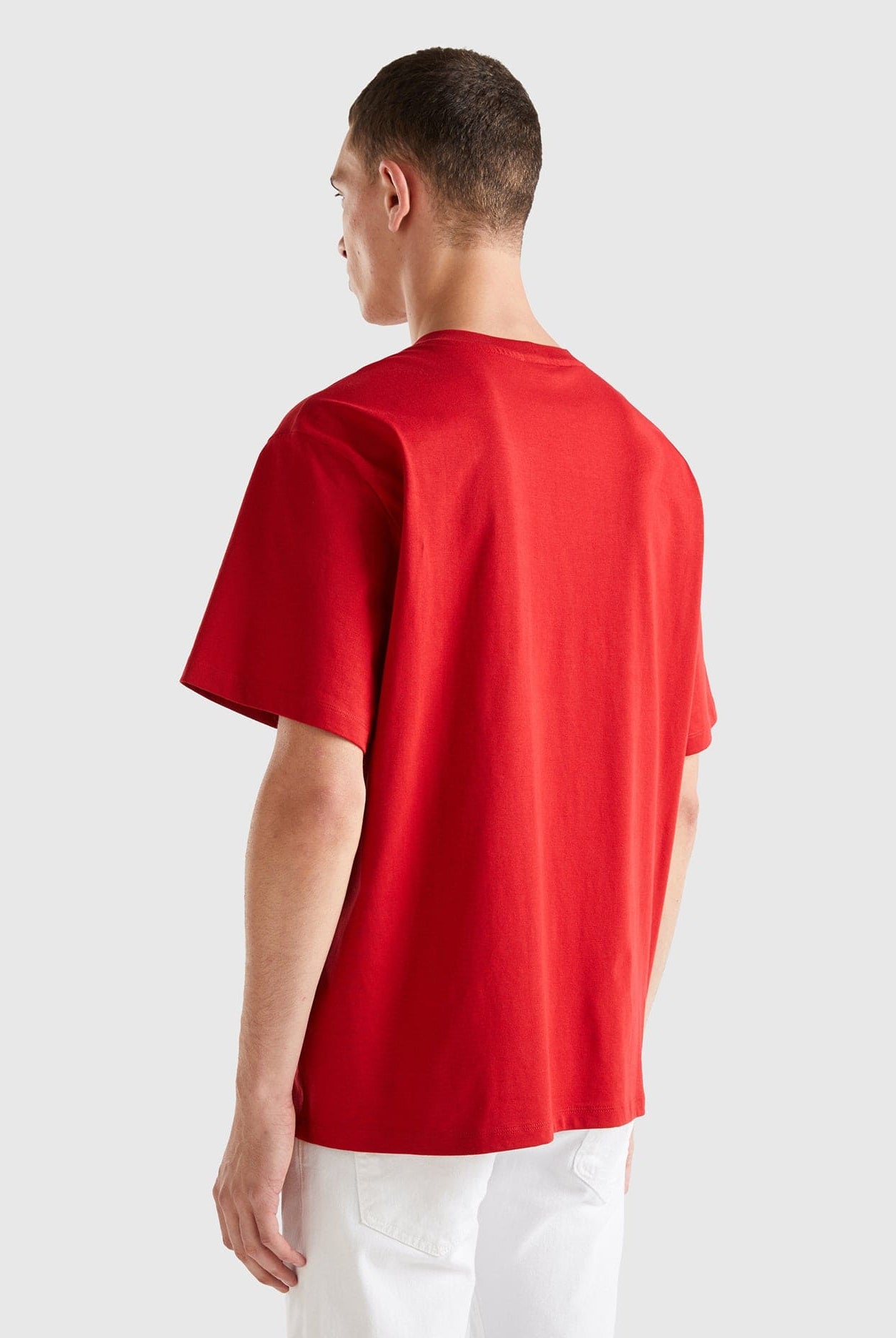 يونايتد كولورز اوف بينيتون تيشيرت بطباعة شعار بطبعة أمامية نص كم نسائي