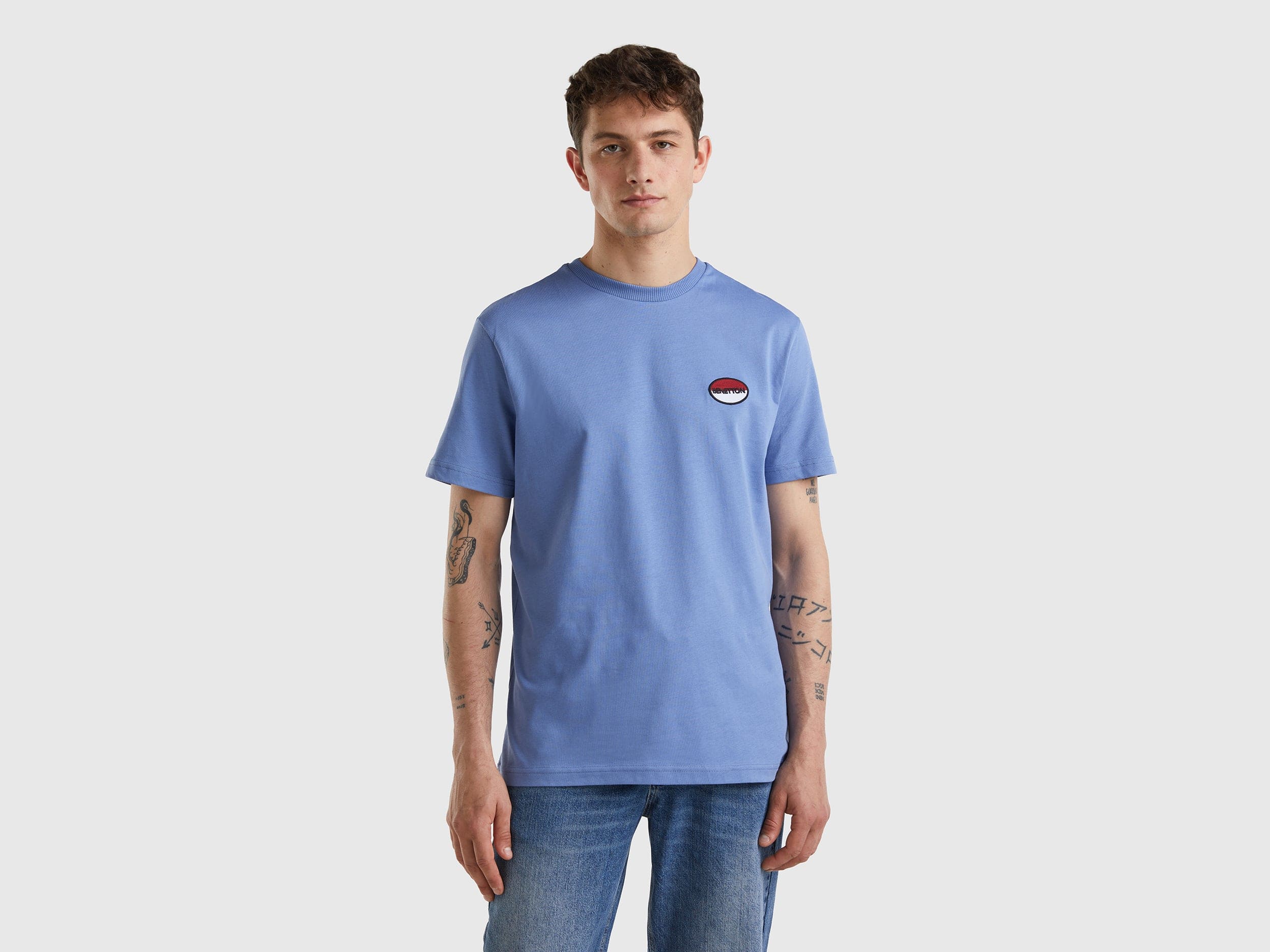 ูููุงูุชุฏ ููููุฑุฒ ุงูู ุจูููุชูู ุชูุดูุฑุช ุฃุฒุฑู ุณู
ุงูู ู
ุน ุจุงุฏุฌ ูุต ูู
ู
ูุงุณุจ ููุฌูุณูู