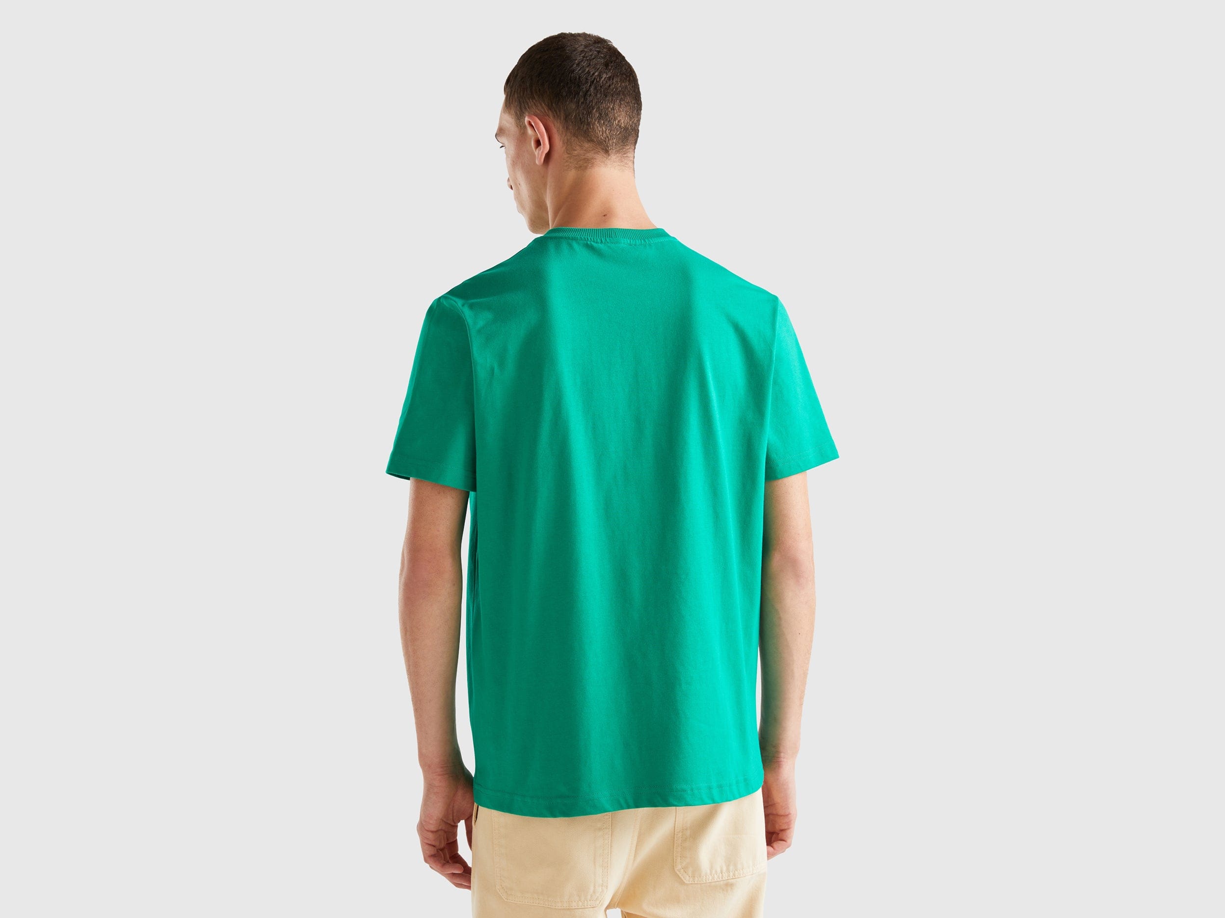 ูููุงูุชุฏ ููููุฑุฒ ุงูู ุจูููุชูู ุชูุดูุฑุช ุฃุฒุฑู ุณู
ุงูู ู
ุน ุจุงุฏุฌ ูุต ูู
ู
ูุงุณุจ ููุฌูุณูู