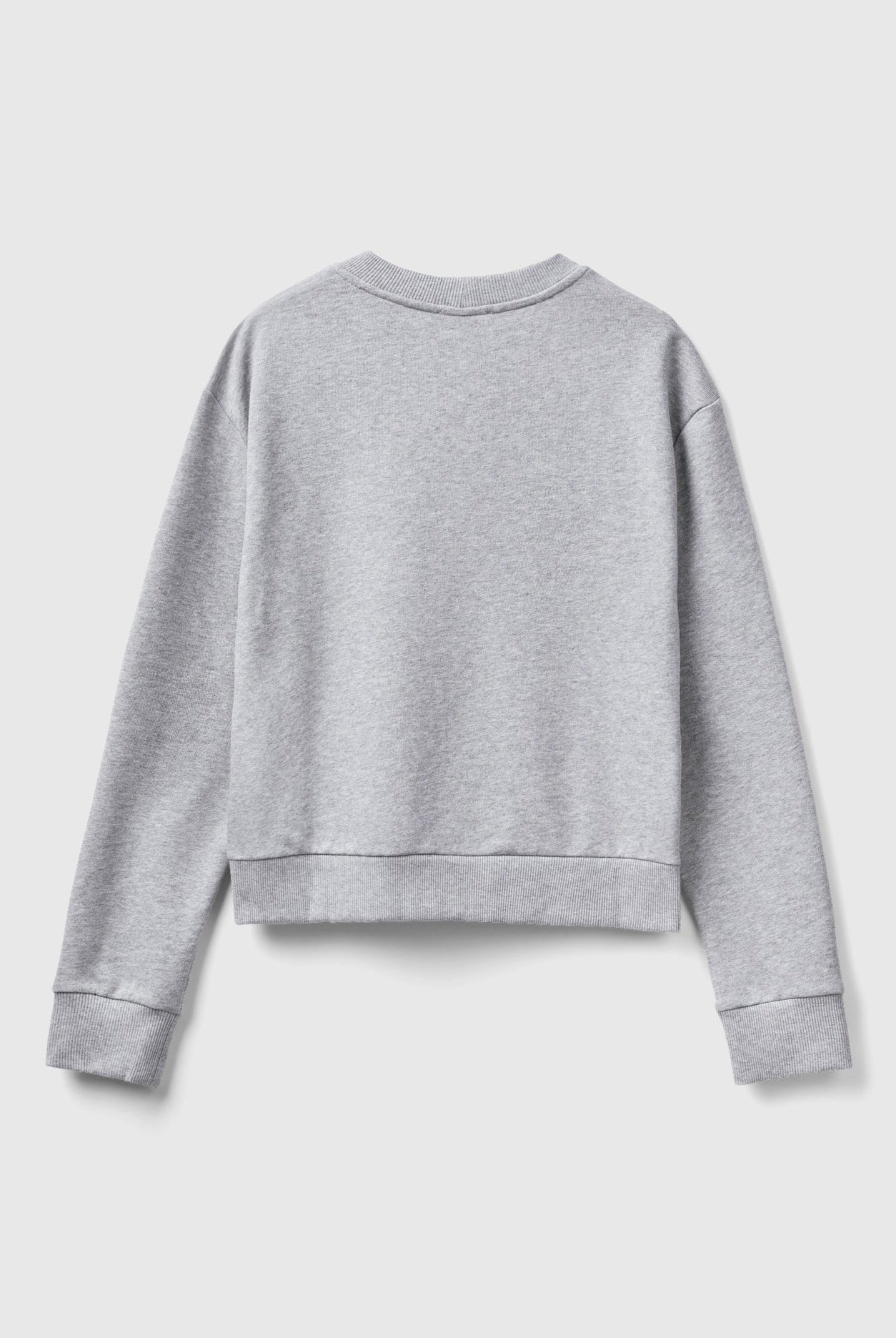 يونايتد كولورز اوف بينيتون كنزة نسائية بطبعة شعار