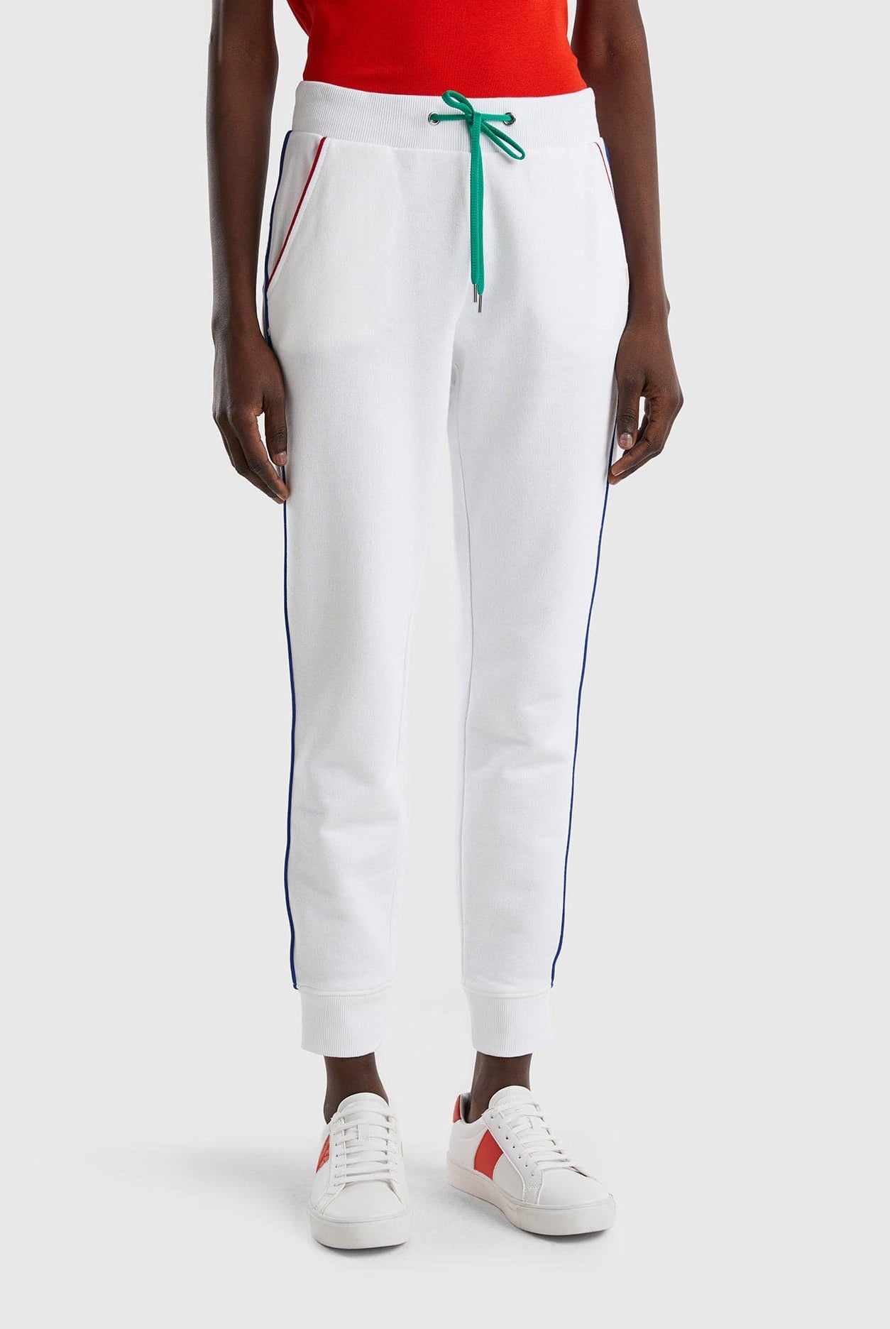 يونايتد كولورز اوف بينيتون سويت بانتس برباط