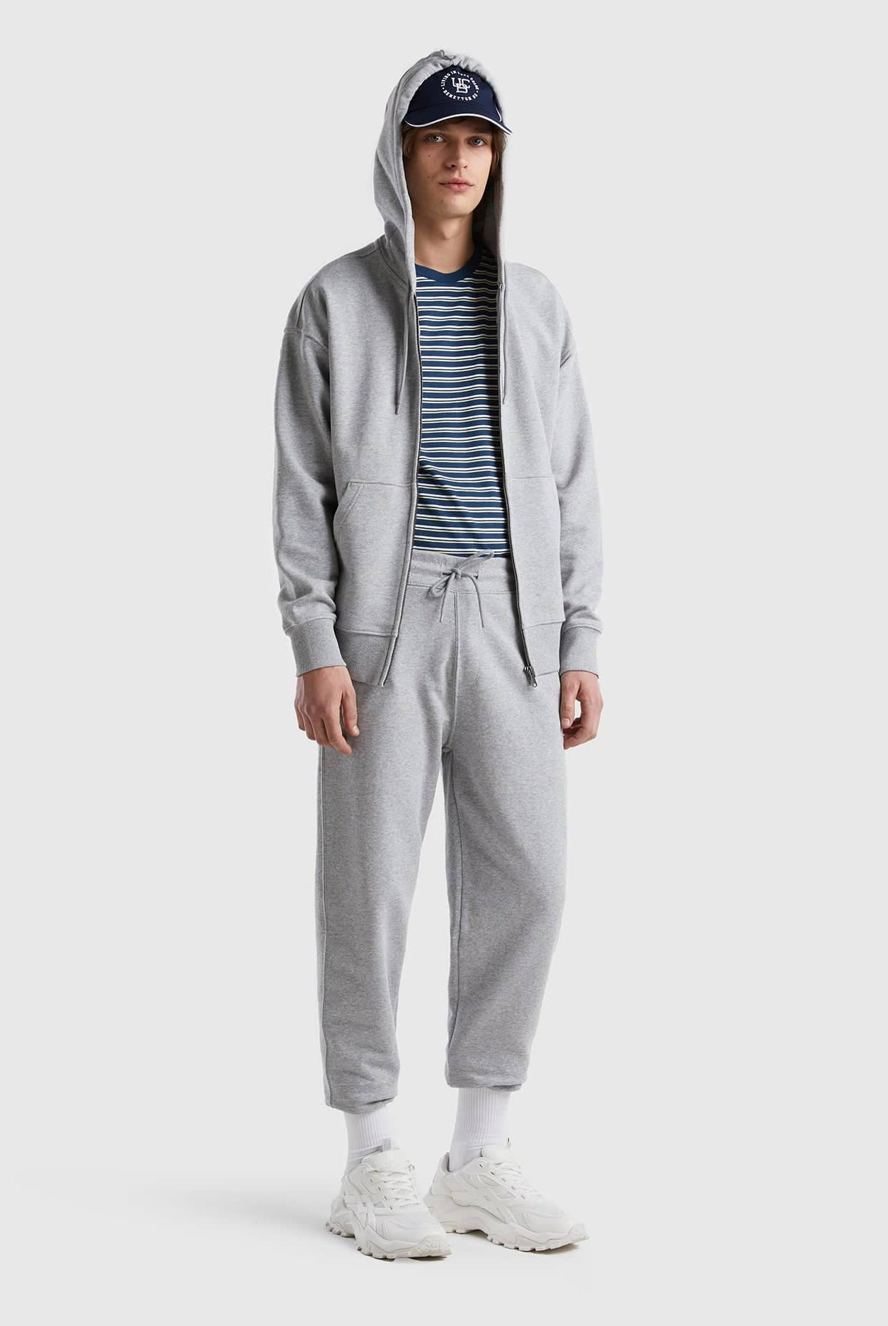 يونايتد كولورز اوف بينيتون بنطلون رياضي قطن بنسبة 100%