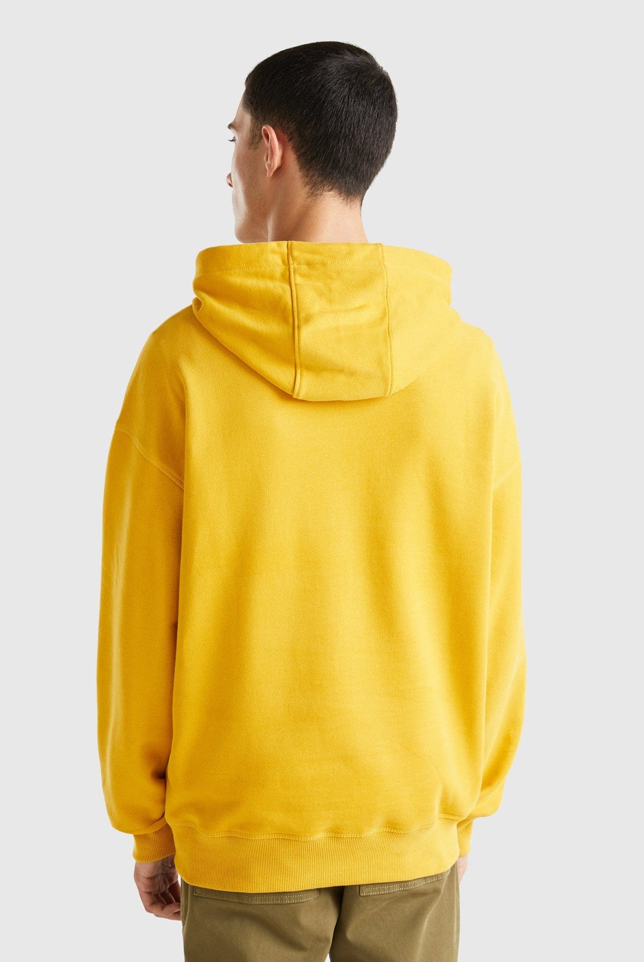 يونايتد كولورز اوف بينيتون هودي مطبوع رجالي