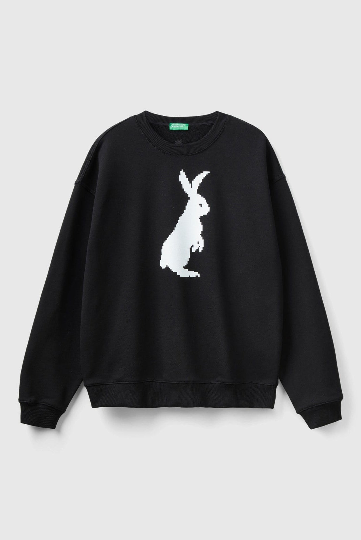 يونايتد كولورز اوف بينيتون سويت شيرت بطباعة أرنب أمامية كم طويل نسائي