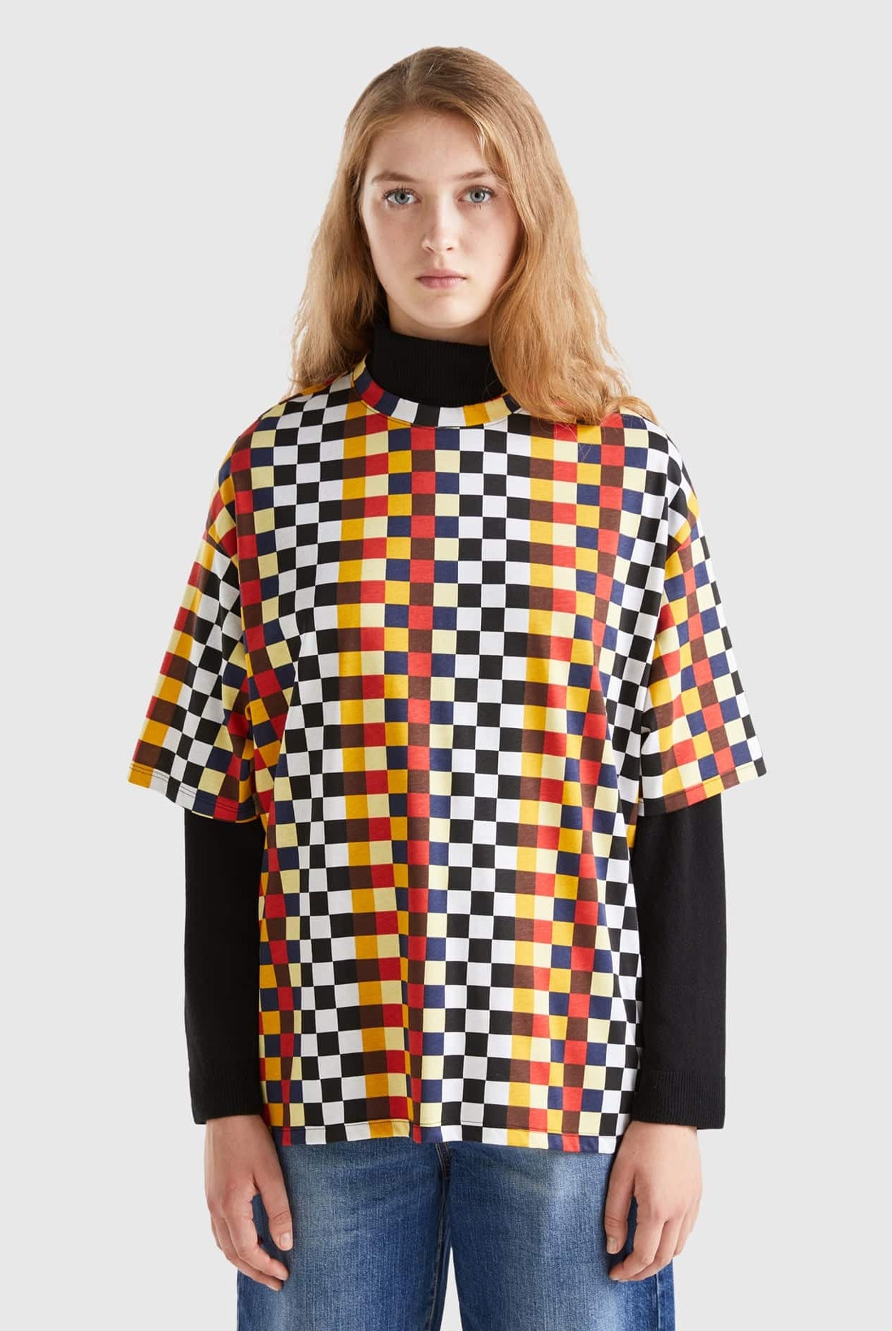 يونايتد كولورز اوف بينيتون تيشيرت بنقشة متعددة الألوان نص كم نسائي