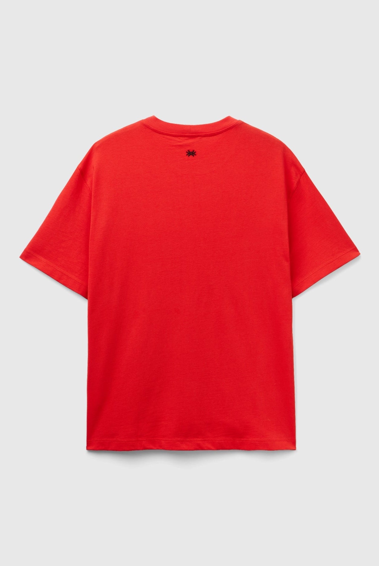 يونايتد كولورز اوف بينيتون تيشيرت أسود بطبعة أرنب نص كم رجالي