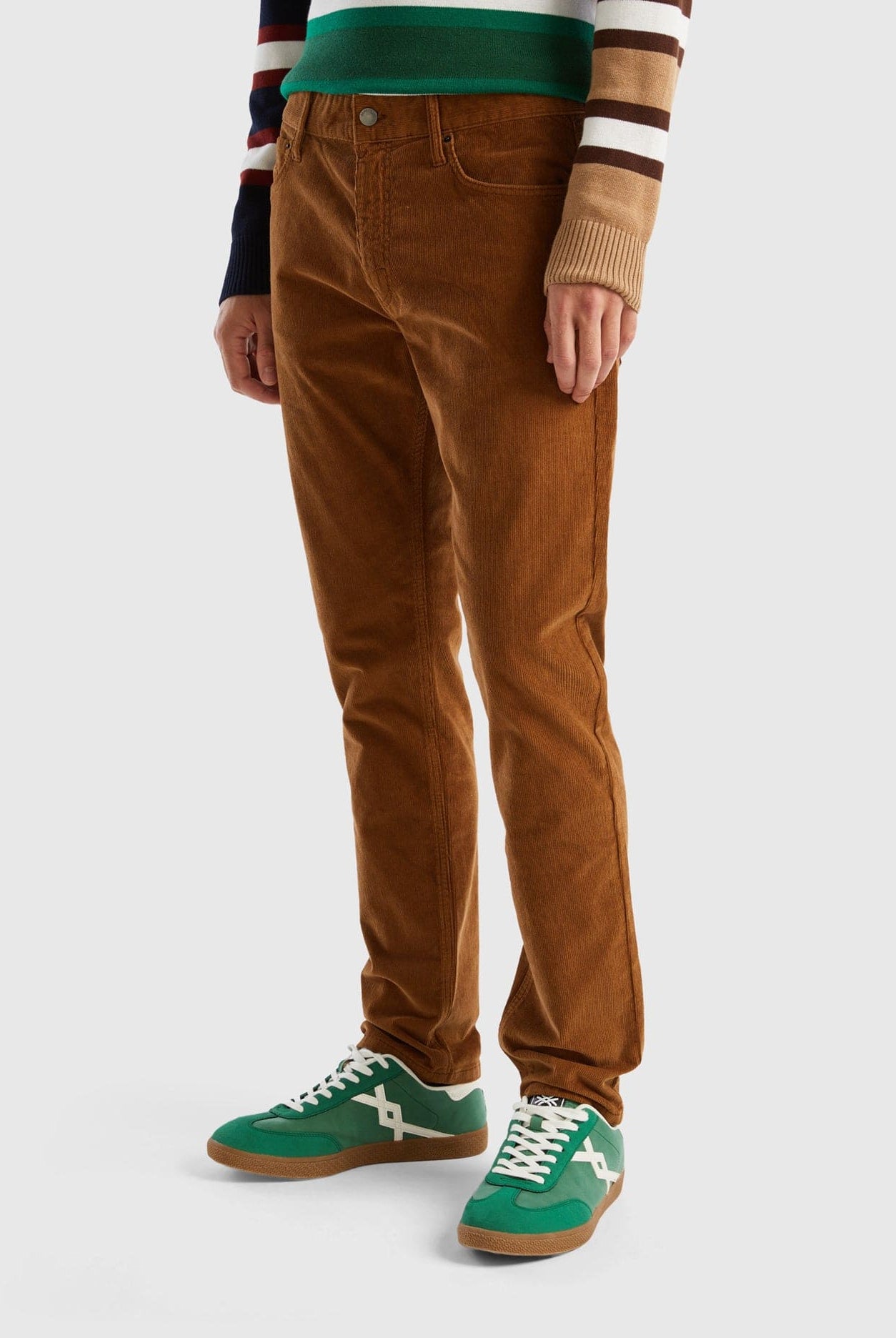 يونايتد كولورز اوف بينيتون بنطلون جيب قطيفة بخمسة جيوب نسائي