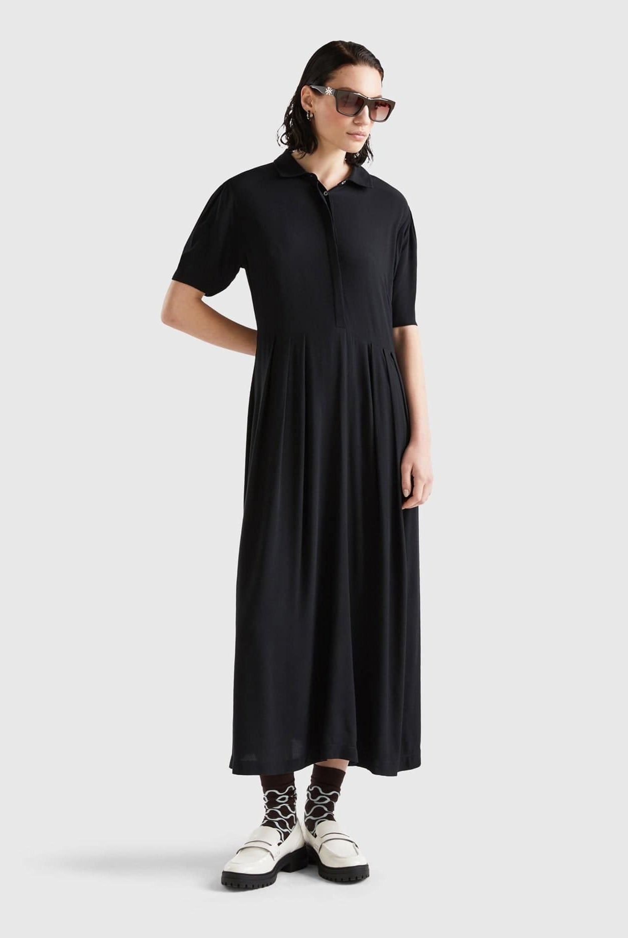 يونايتد كولورز اوف بينيتون فستان نسائي ميدي بياقة