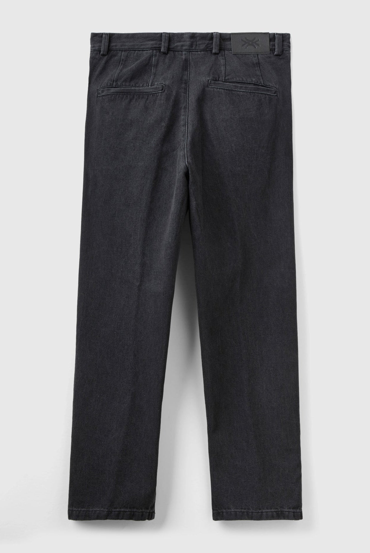 يونايتد كولورز اوف بينيتون بنطال تشينو رجالي من الدنيم