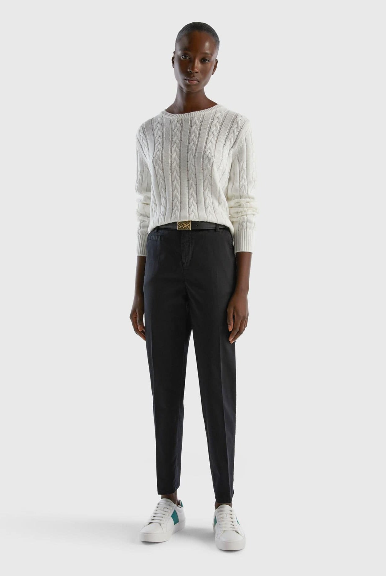 يونايتد كولورز اوف بينيتون بنطلون تشينو نسائي قطن ضيق