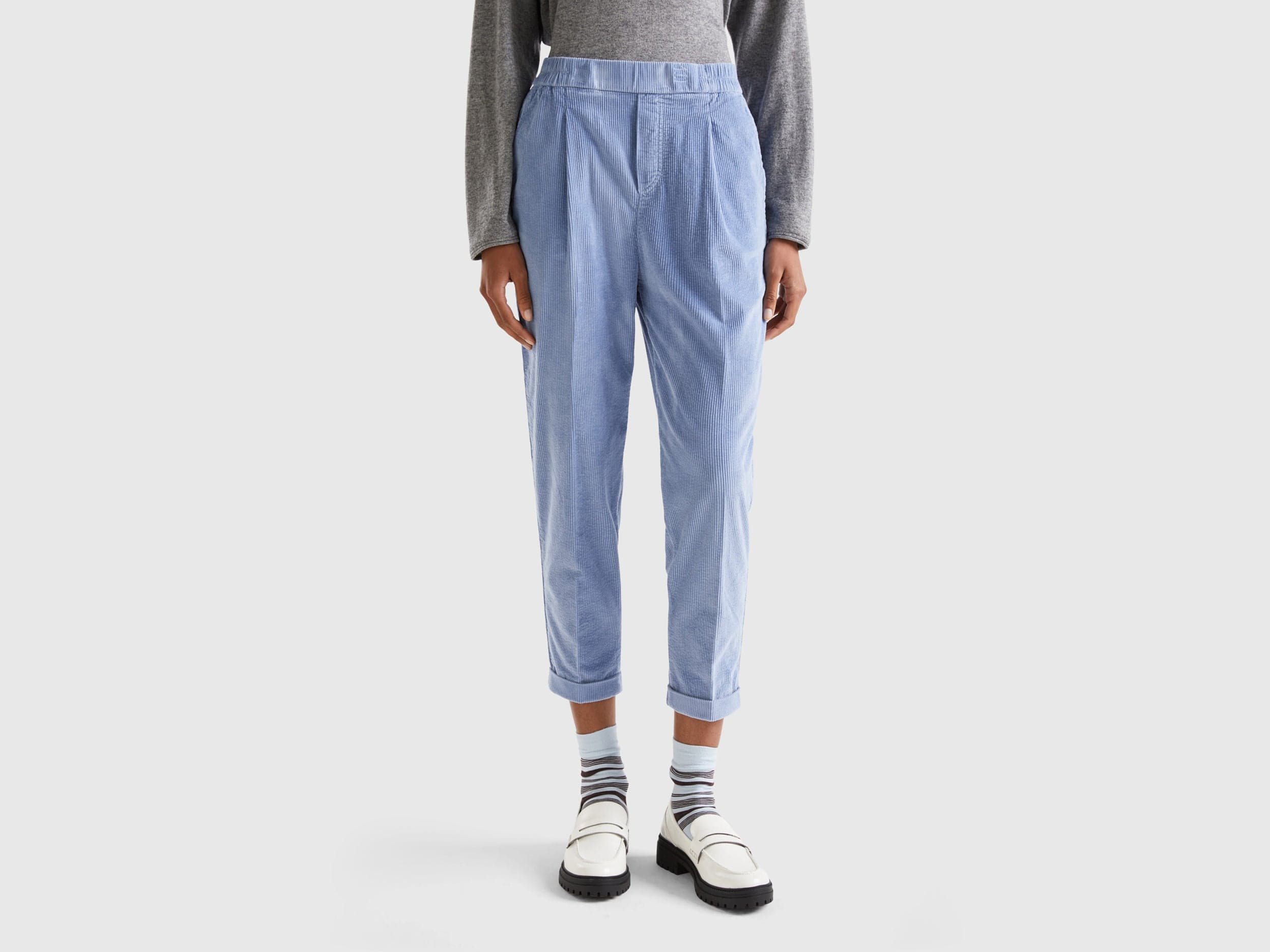 يونايتد كولورز اوف بينيتون بنطلون تشينو مخملي بخصر مطاطي رجالي