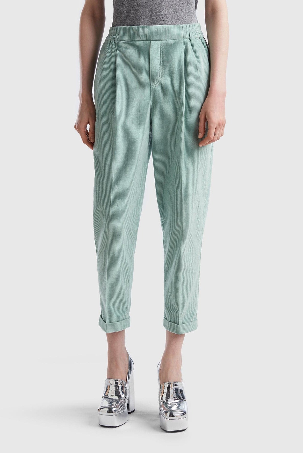 يونايتد كولورز اوف بينيتون بنطلون تشينو مخملي بخصر مطاطي رجالي