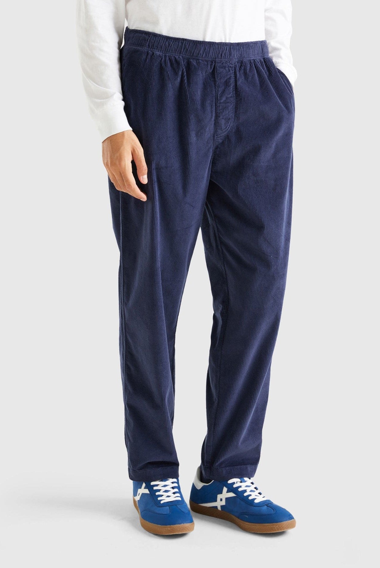 يونايتد كولورز اوف بينيتون بنطلون تشينو مخملي سادة رجالي