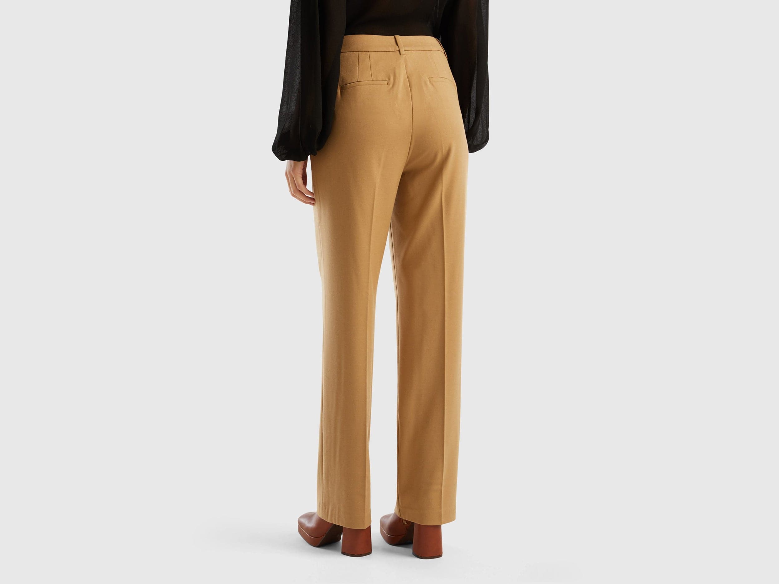 يونايتد كولورز اوف بينيتون بنطلون طويل سادة نسائي