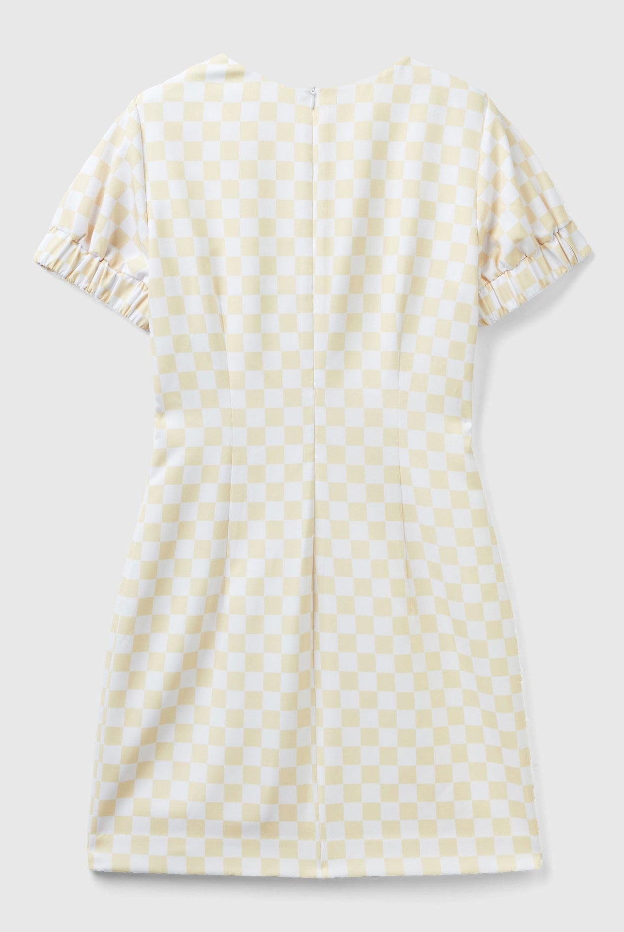 يونايتد كولورز اوف بينيتون فستان قصير نسائي ضيق بنقشة المربعات فتحة صدر واسعه