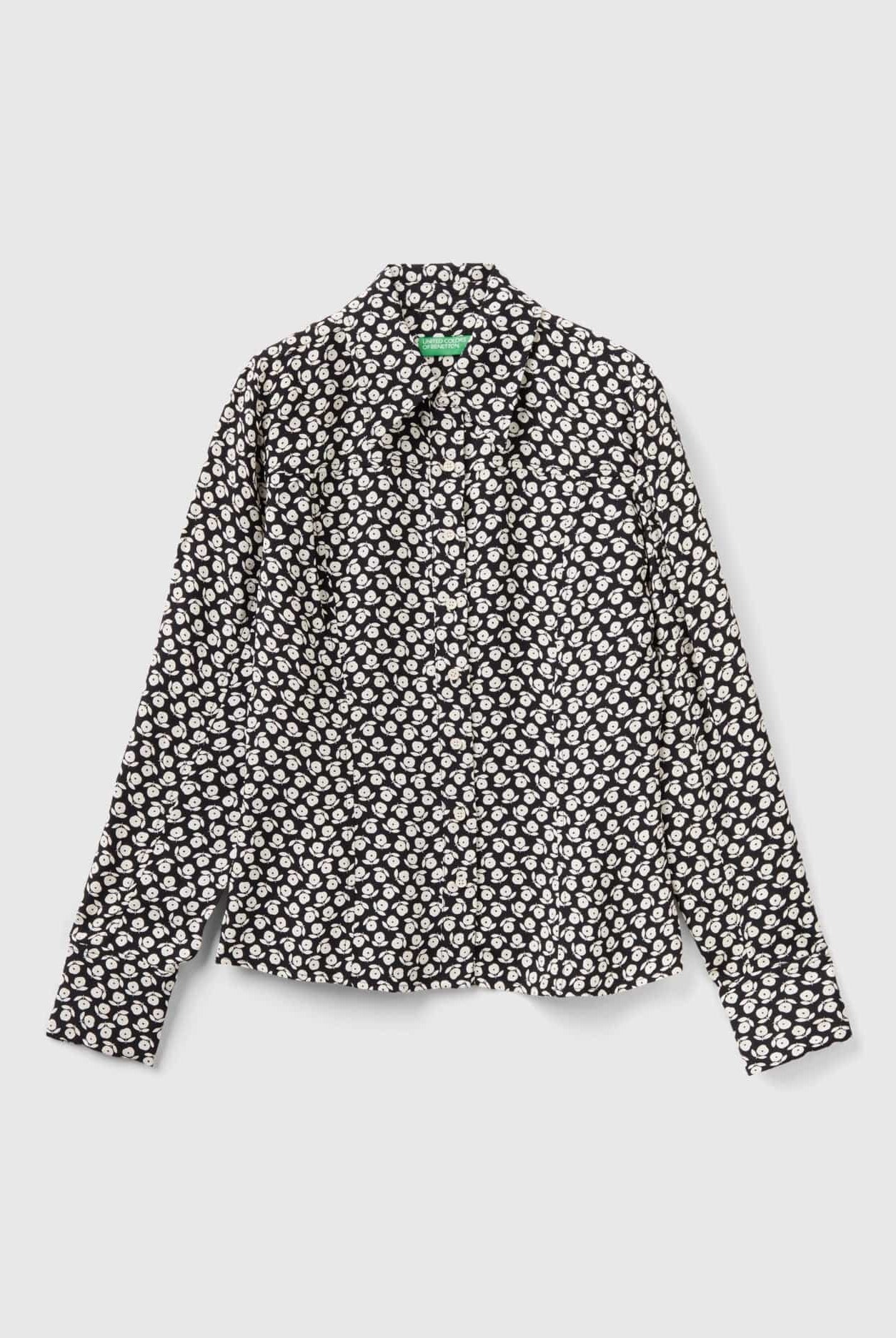 يونايتد كولورز اوف بينيتون قميص فيسكوز بنمط أزهار