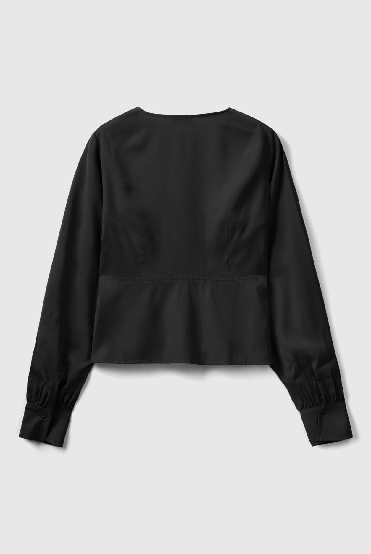 يونايتد كولورز اوف بينيتون قميص بياقة على شكل V من القطن الخالص بنسبة 100% نسائي