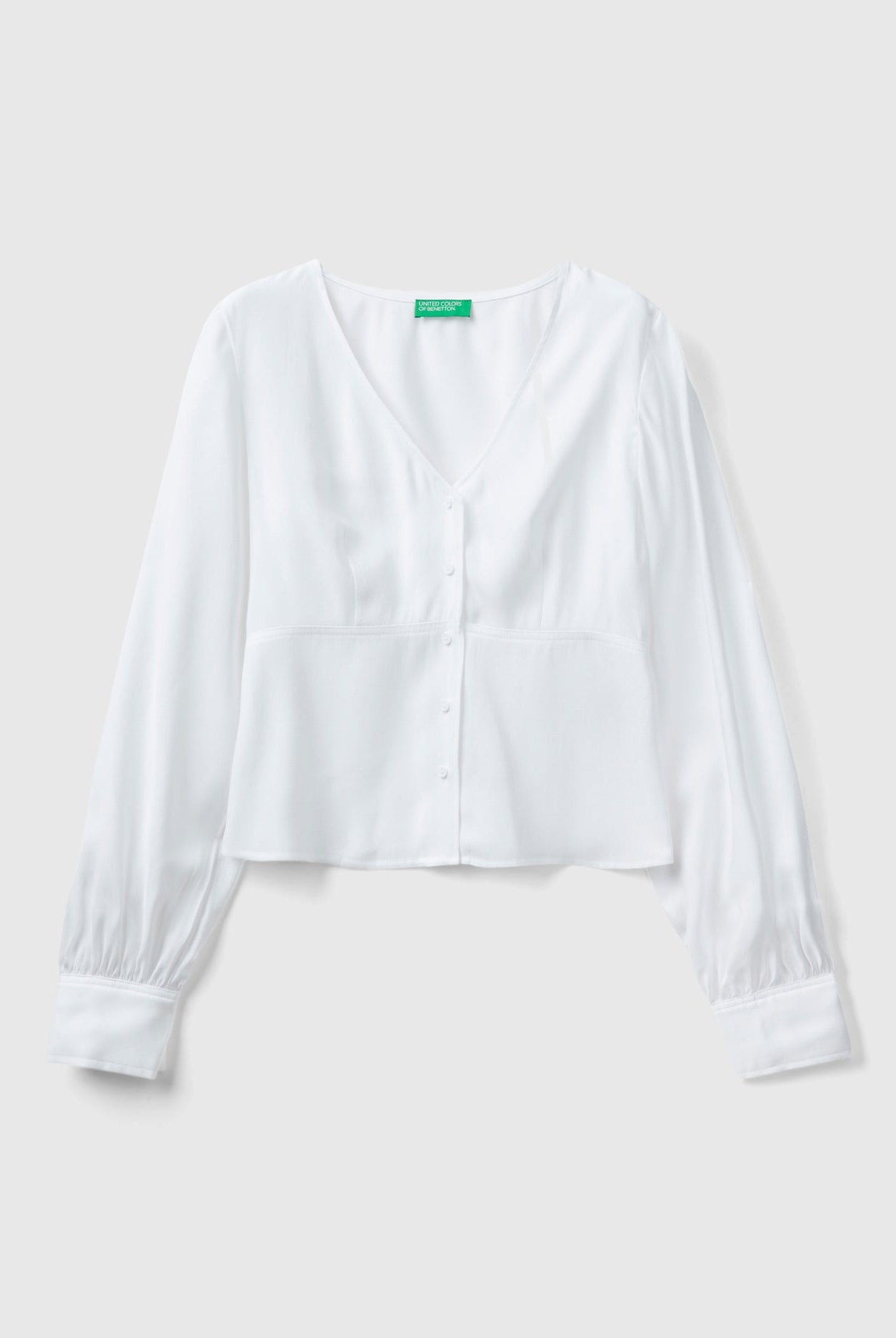 يونايتد كولورز اوف بينيتون قميص بياقة على شكل V من القطن الخالص بنسبة 100% نسائي