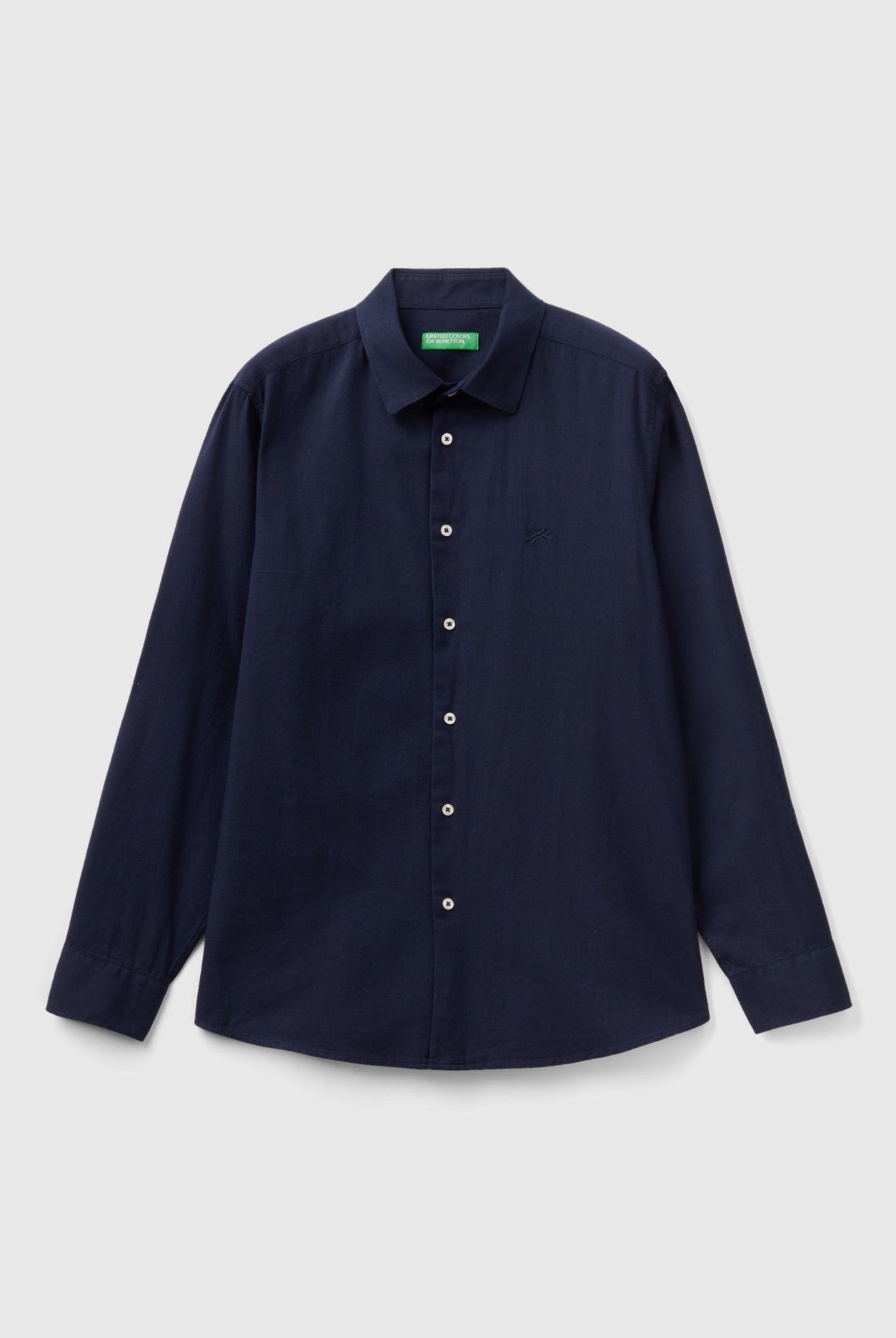 يونايتد كولورز اوف بينيتون قميص رجالي قصه واسعه من الاسفل