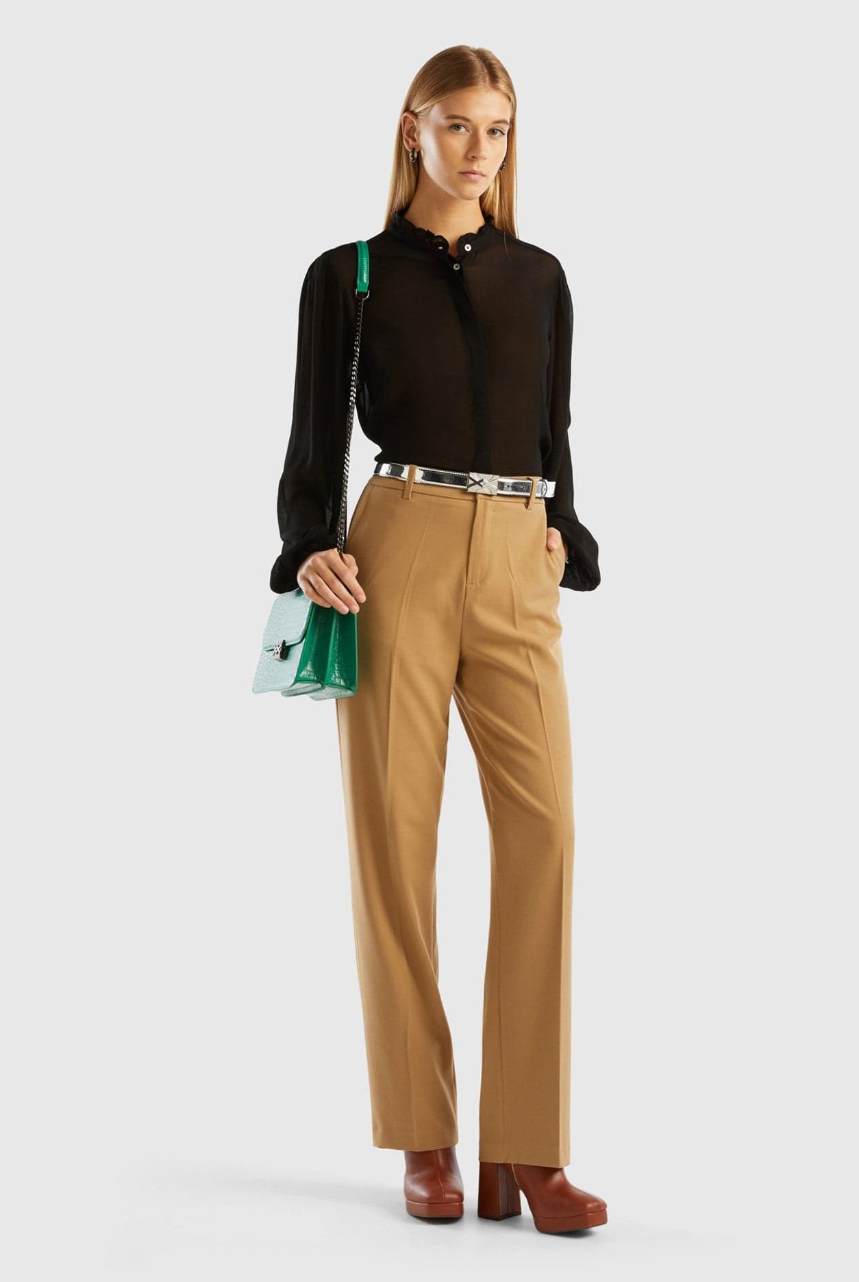 يونايتد كولورز اوف بينيتون قميص نسائي ياقة بكرانيش