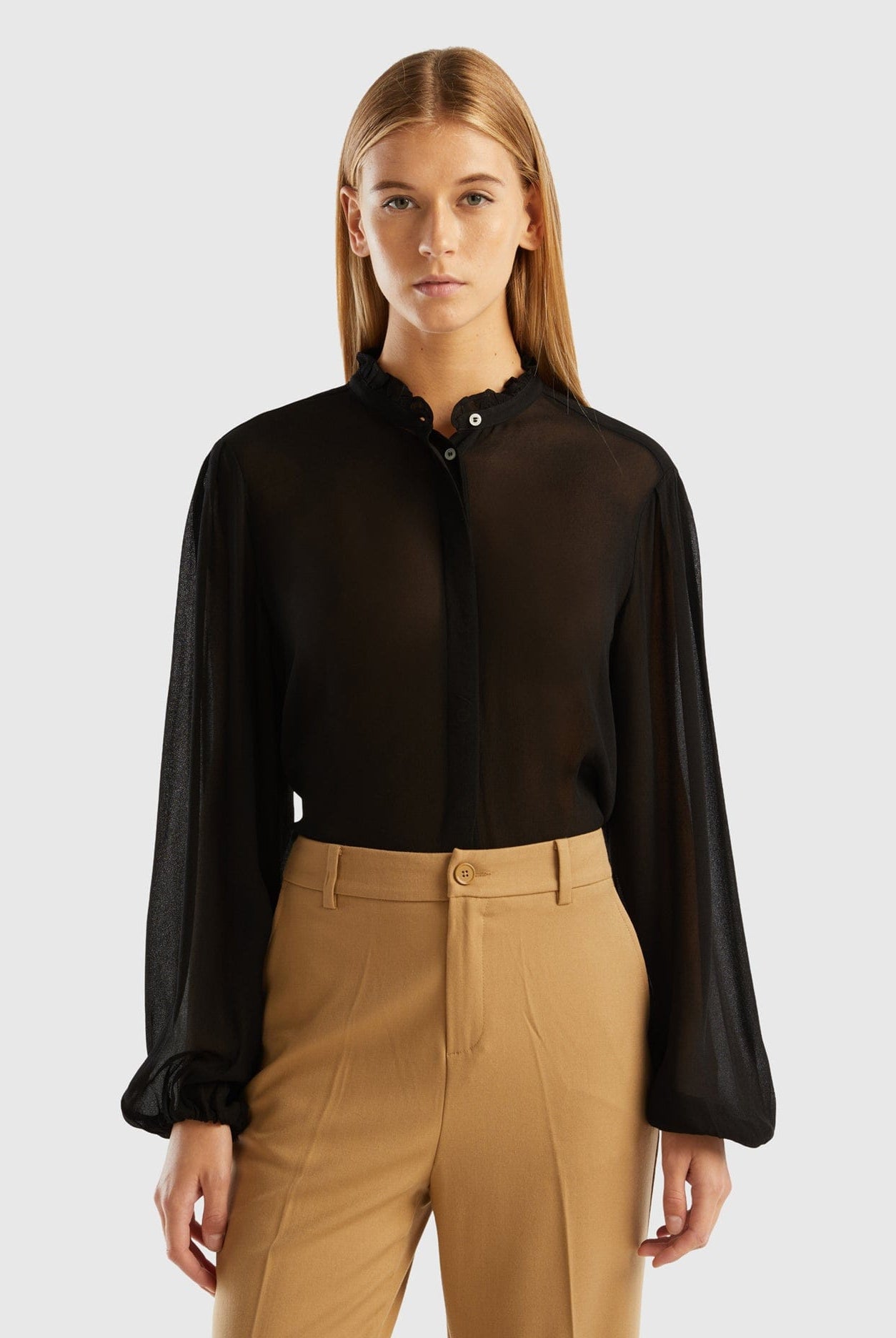 يونايتد كولورز اوف بينيتون قميص نسائي ياقة بكرانيش