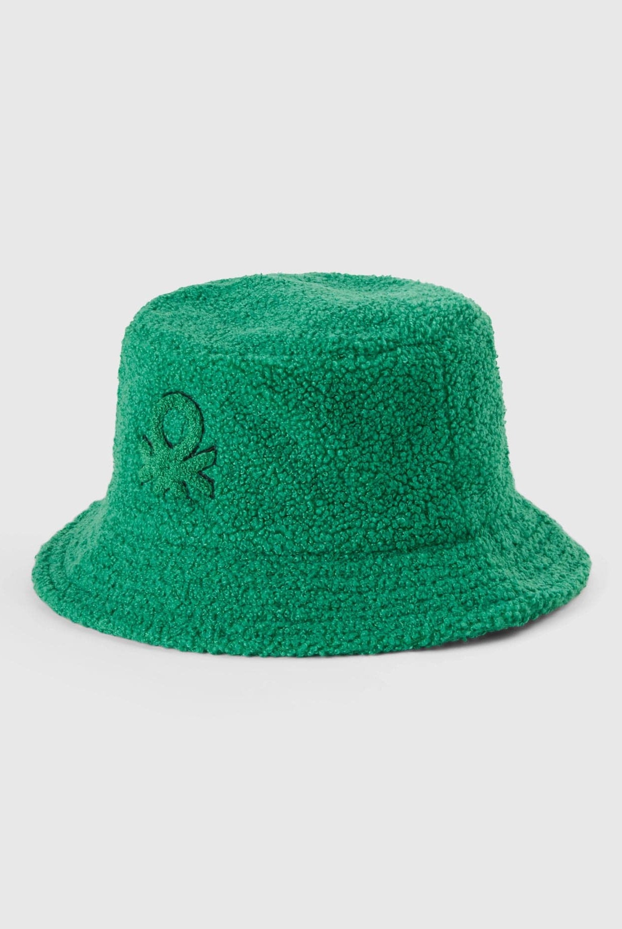 يونايتد كولورز اوف بينيتون قبعة الصياد من الفرو مع شعار