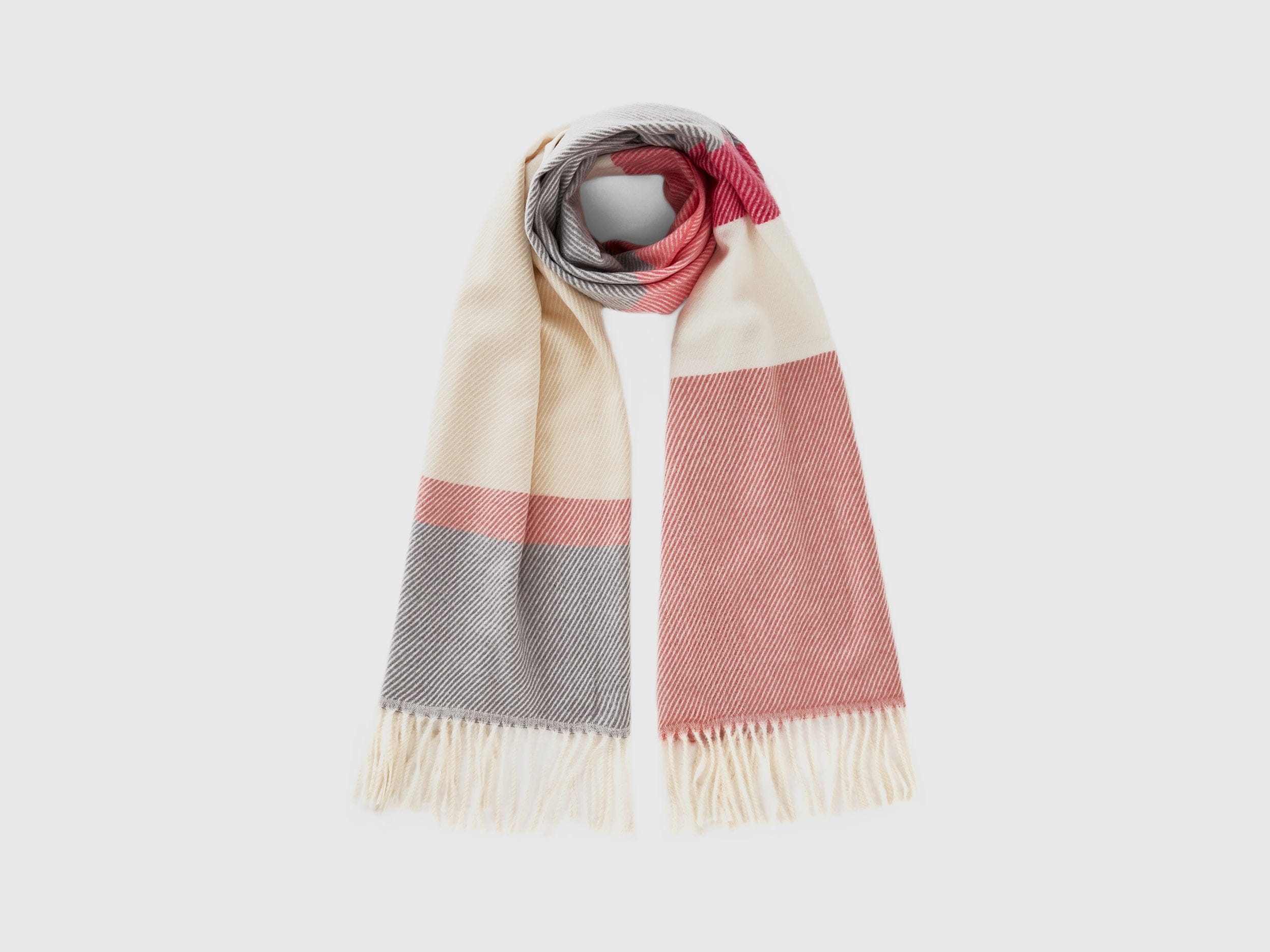 يونايتد كولورز اوف بينيتون وشاح صوف مطبوع نسائي