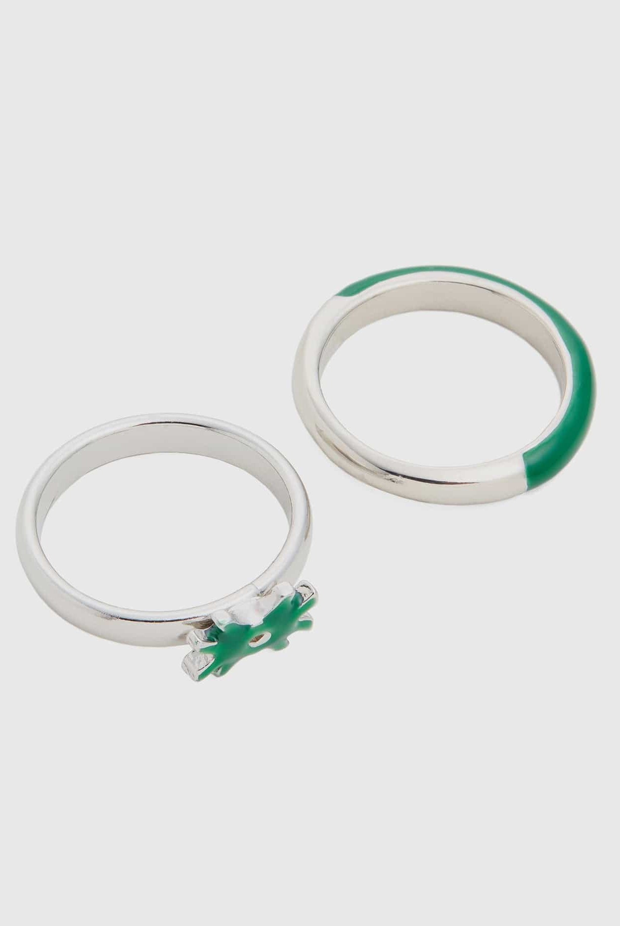 يونايتد كولورز اوف بينيتون خواتم مع تفاصيل باللون الأصفر الفاتح نسائي