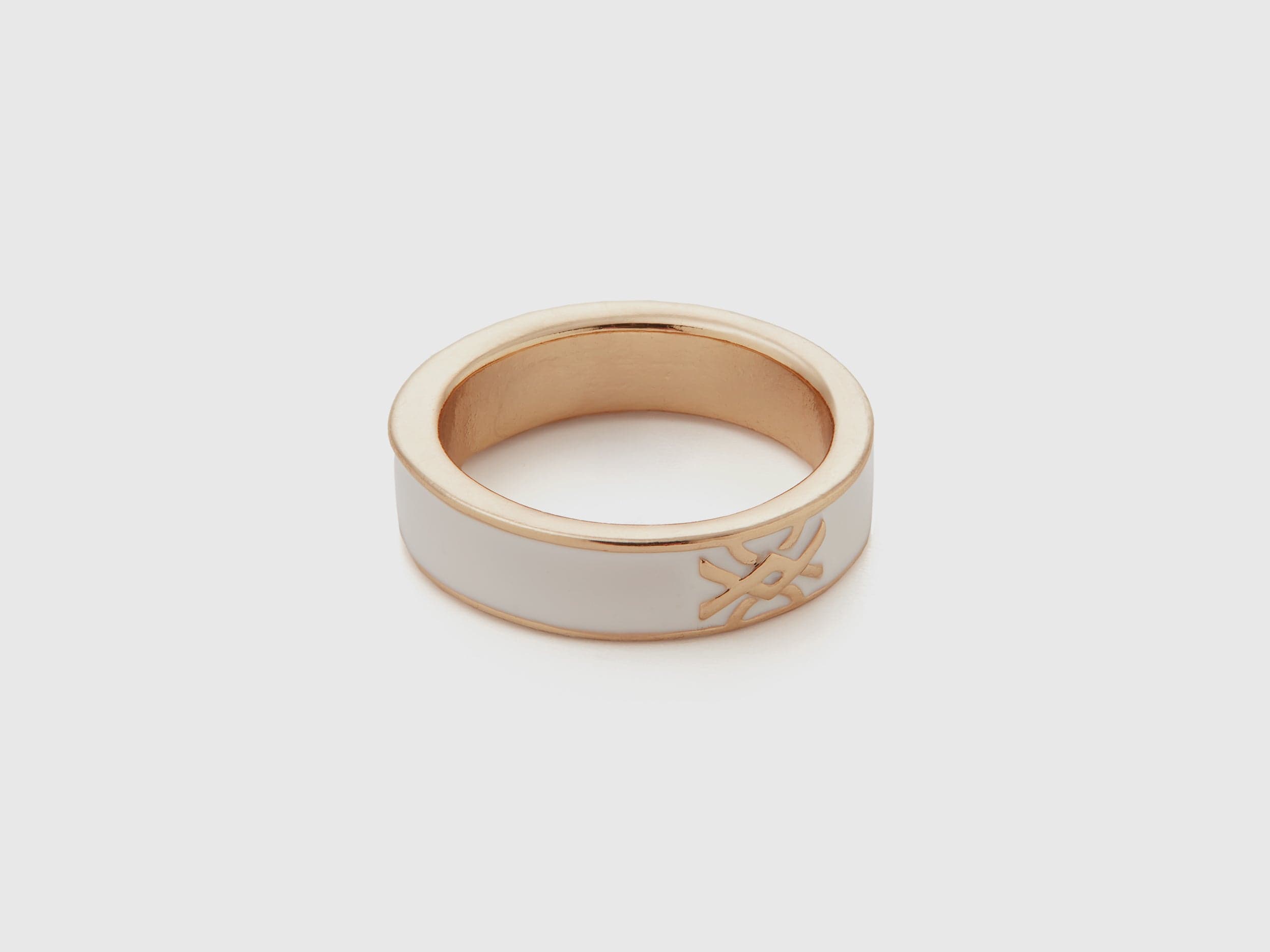 يونايتد كولورز اوف بينيتون خاتم بشريط أصفر فاتح مع شعار