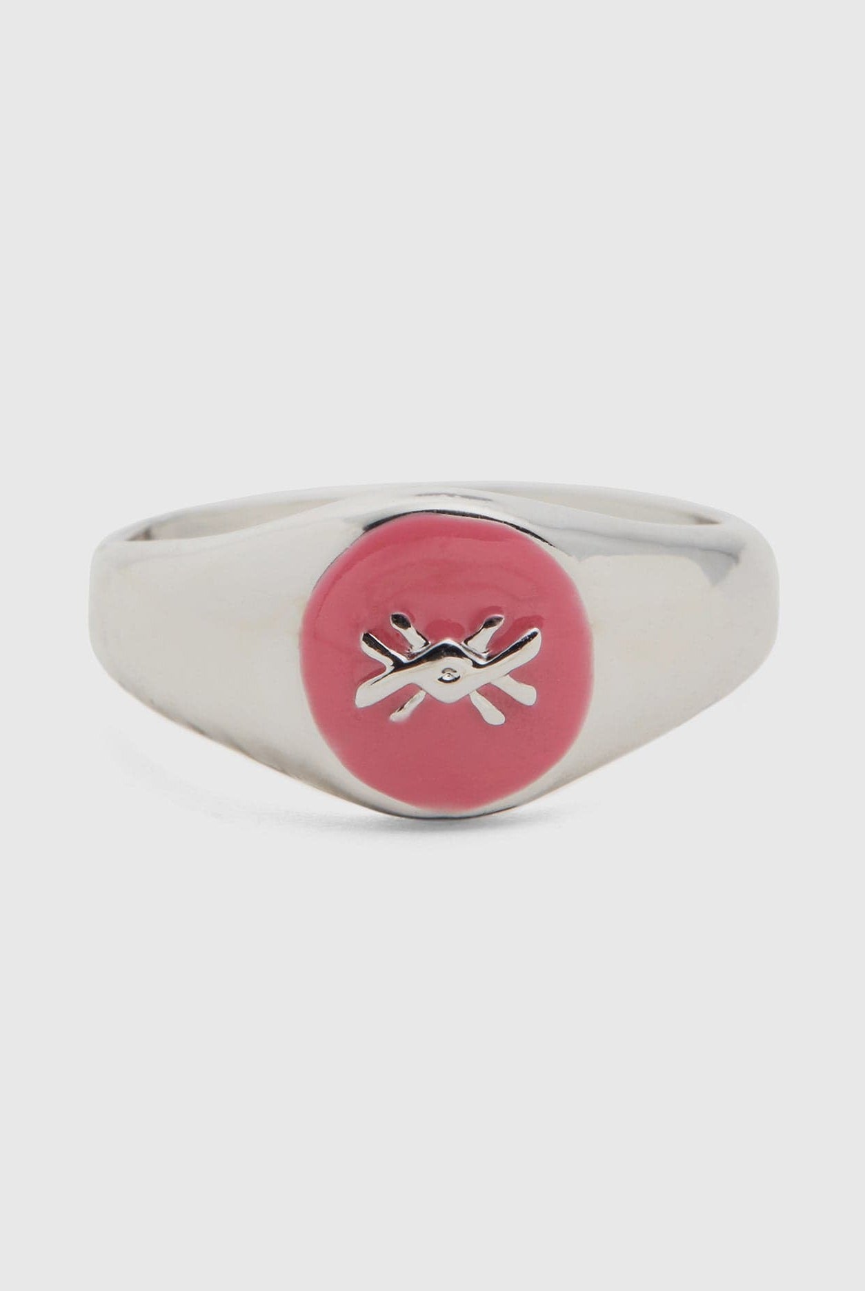 يونايتد كولورز اوف بينيتون خاتم أخضر بشعار