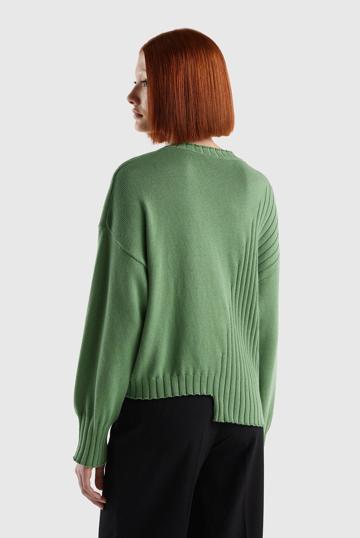 يونايتد كولورز اوف بينيتون بلوفر بنهاية غير متساوية نسائي