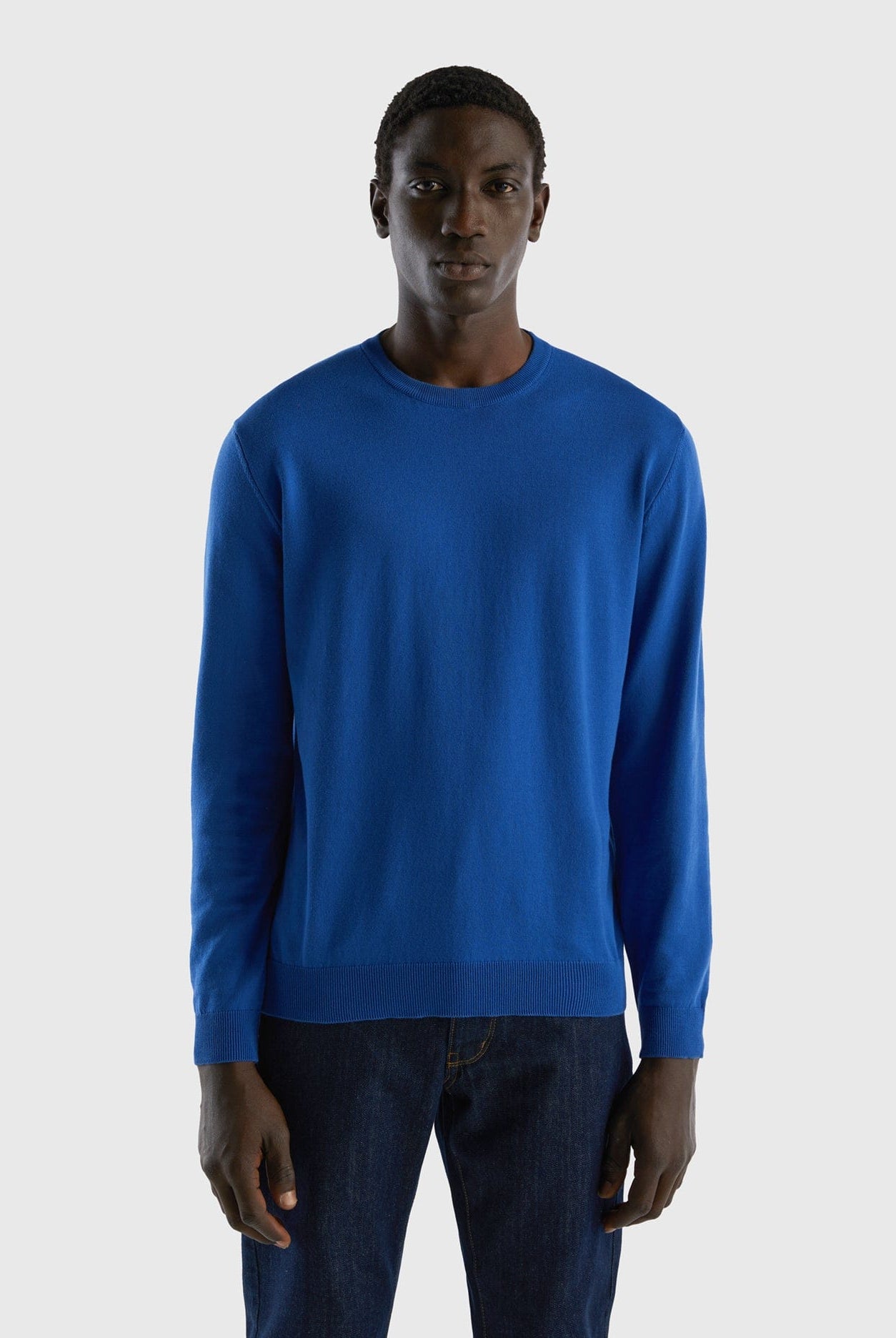 يونايتد كولورز اوف بينيتون بلوفر برقبة دائرية من القطن الخالص بنسبة 100% رجالي