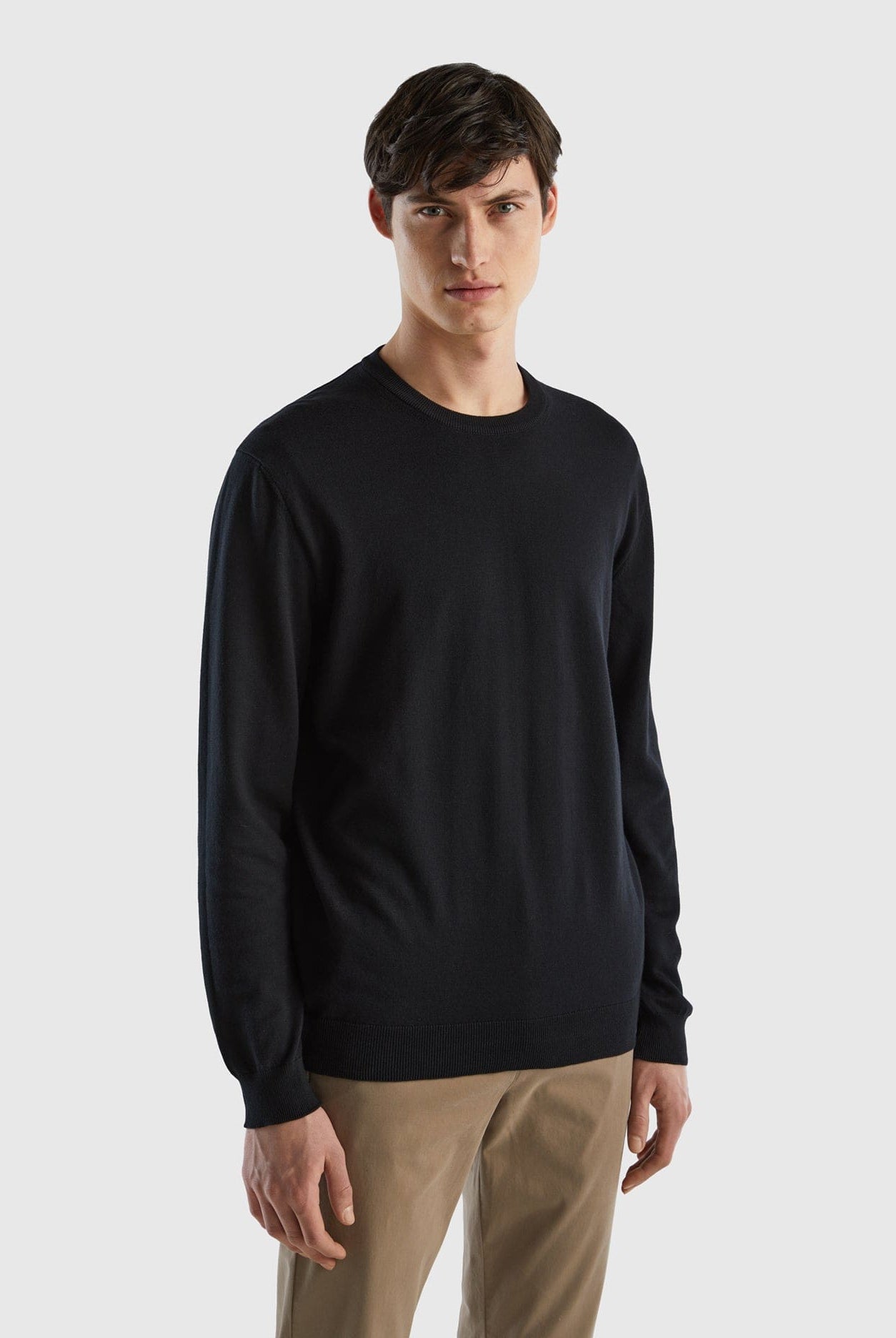 يونايتد كولورز اوف بينيتون بلوفر برقبة دائرية من القطن الخالص بنسبة 100% رجالي