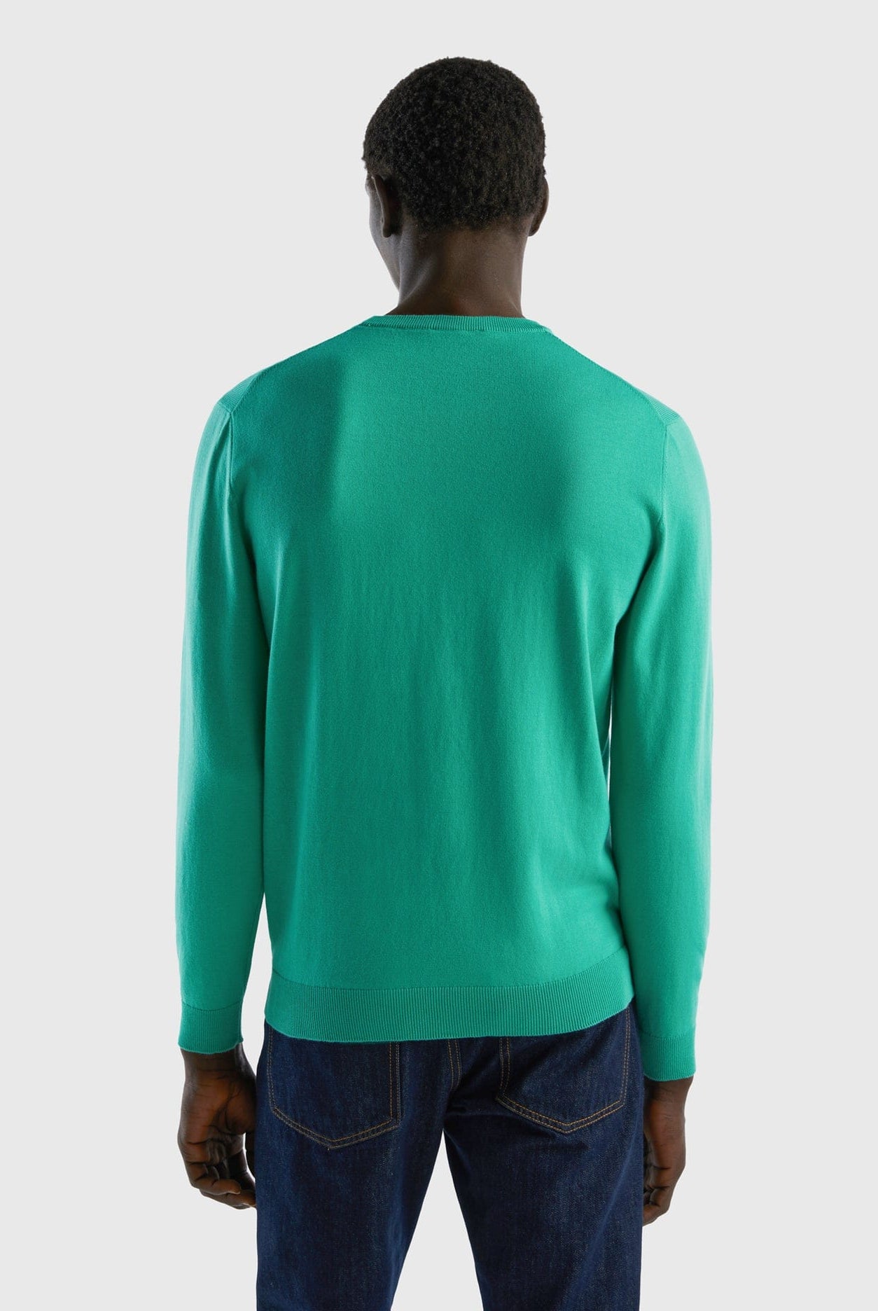 يونايتد كولورز اوف بينيتون بلوفر برقبة دائرية من القطن الخالص بنسبة 100% رجالي