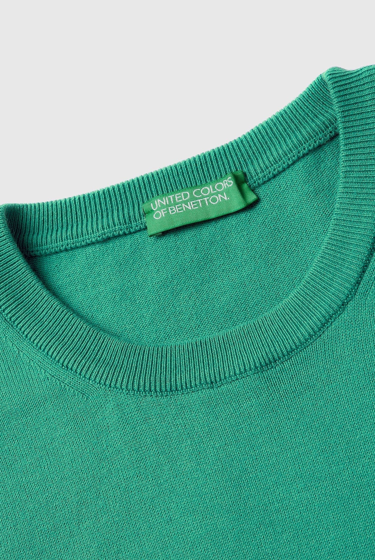 يونايتد كولورز اوف بينيتون بلوفر برقبة دائرية من القطن الخالص بنسبة 100% رجالي