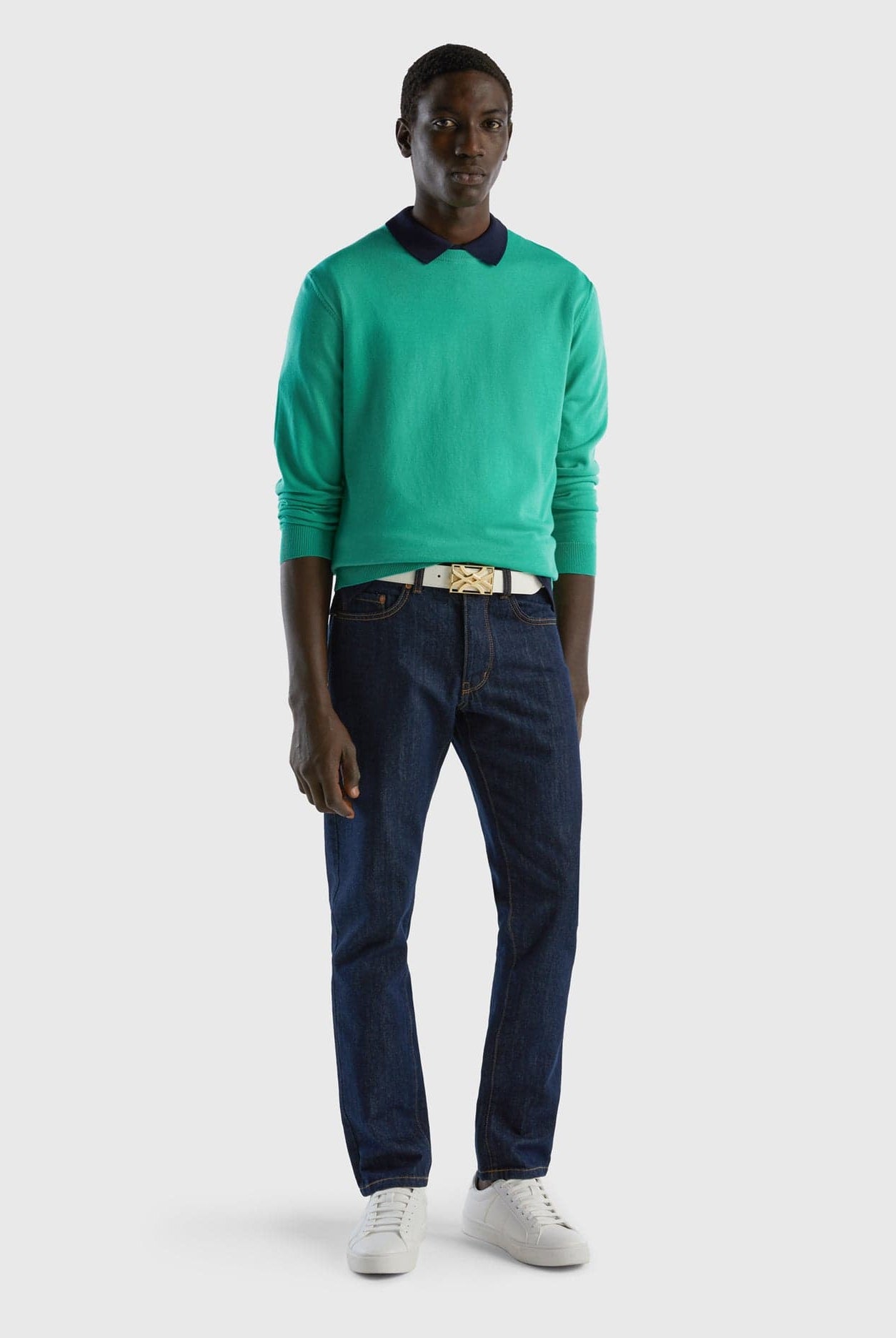 يونايتد كولورز اوف بينيتون بلوفر برقبة دائرية من القطن الخالص بنسبة 100% رجالي