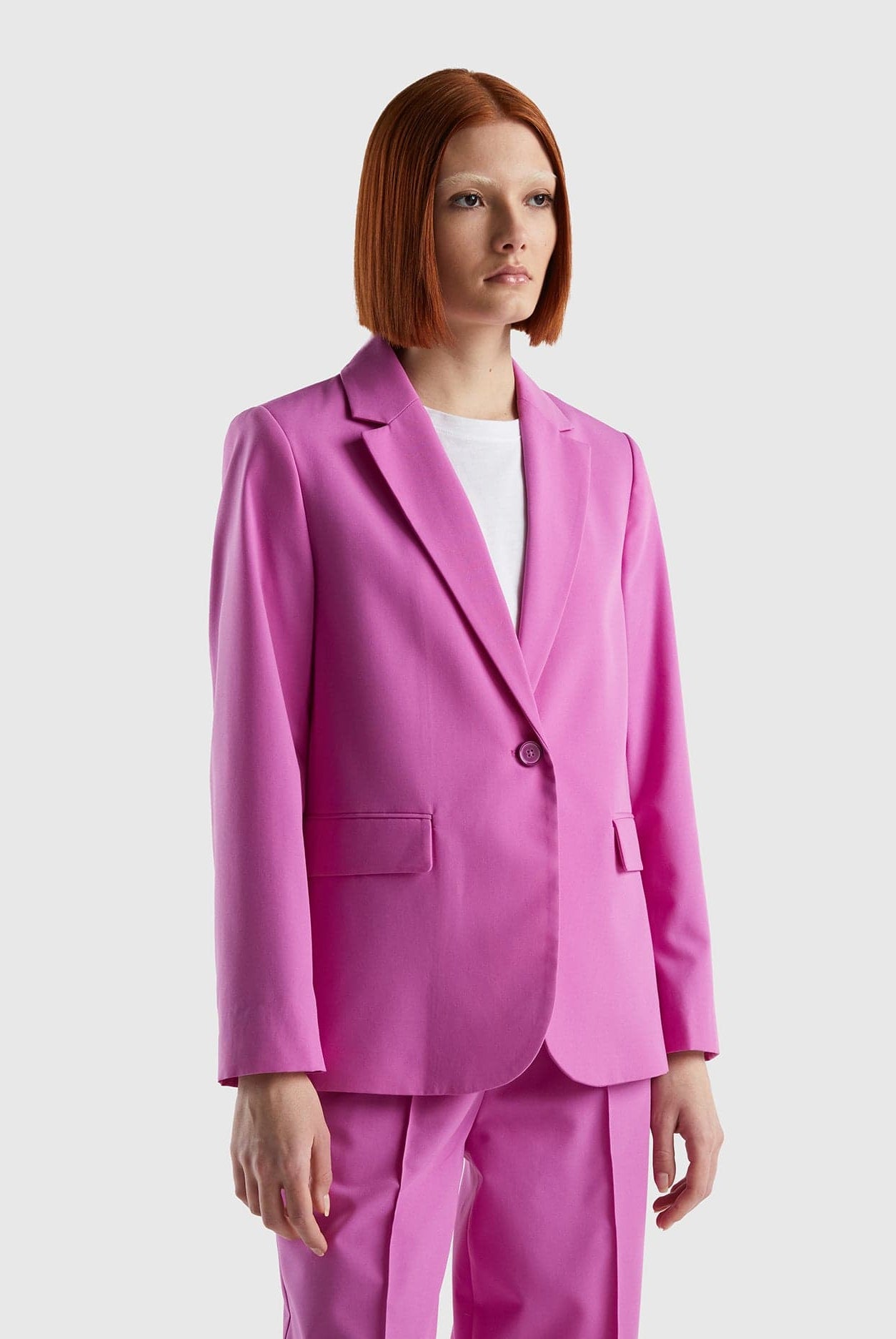 يونايتد كولورز اوف بينيتون سترة بتصميم بليزر فائقة النعومة