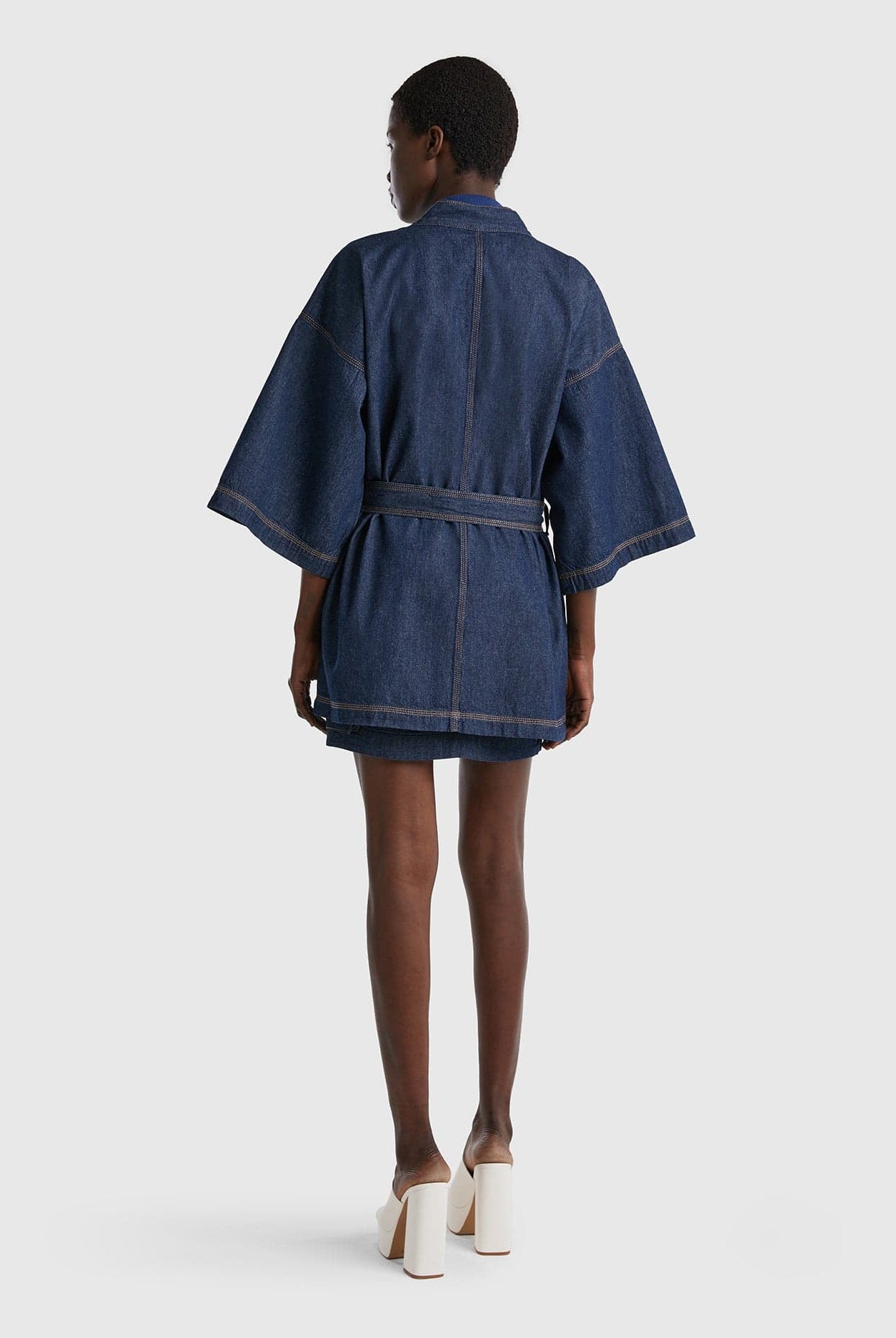 يونايتد كولورز اوف بينيتون جاكيت كيمونو شامبراي نسائي