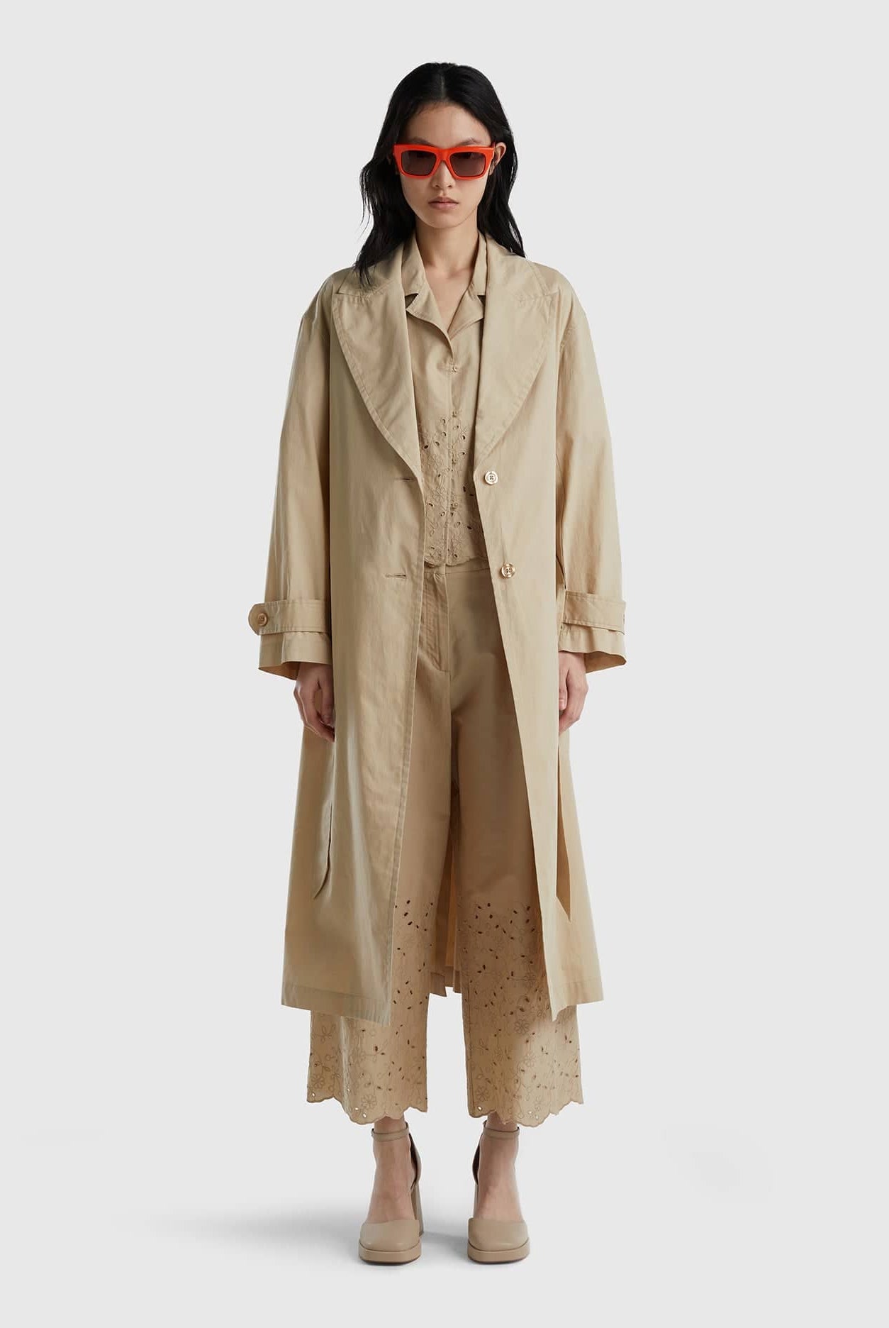 يونايتد كولورز اوف بينيتون جاكيت سادة طويل كم طويل برباط نسائي