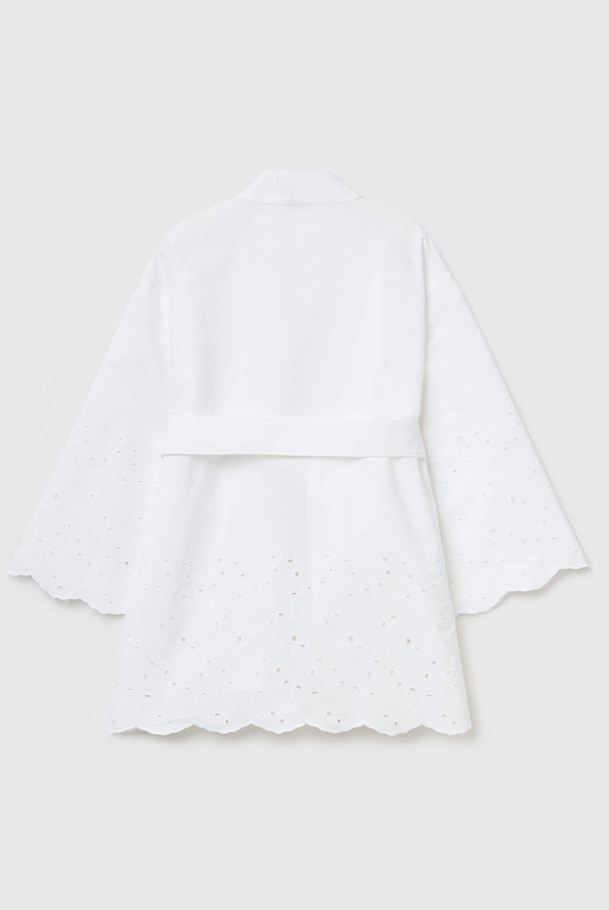 يونايتد كولورز اوف بينيتون جاكيت كيمونو نسائي بتفاصيل برودري أنجليزي