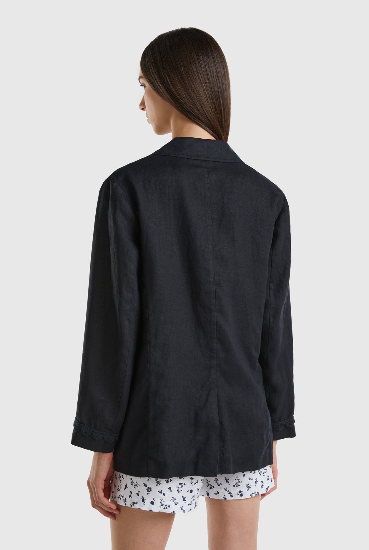 يونايتد كولورز اوف بينيتون بليزر كتان خالص بدون بطانة كم طويل نسائي