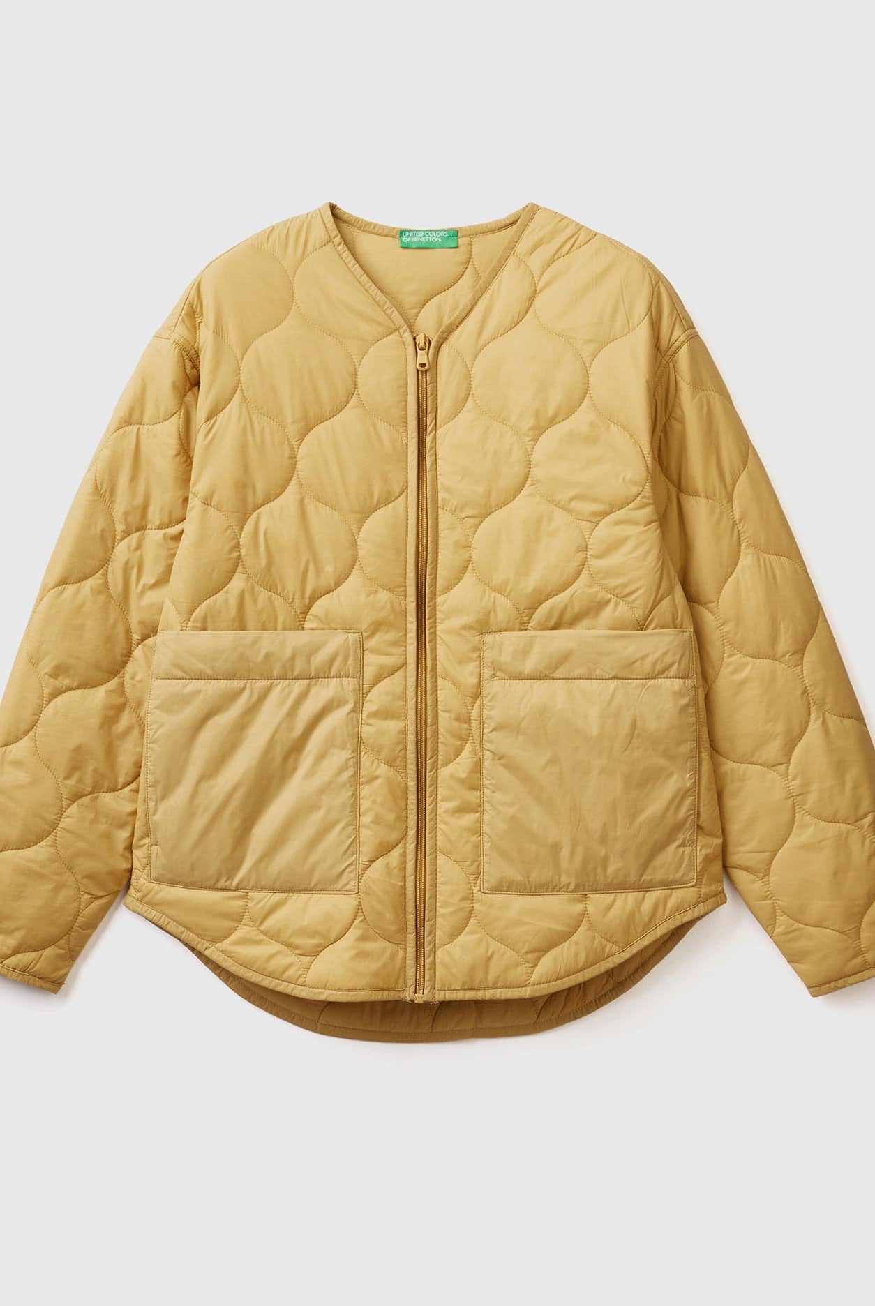 يونايتد كولورز اوف بينيتون جاكيت نسائي مبطن بحشوة وجيوب كبيرة