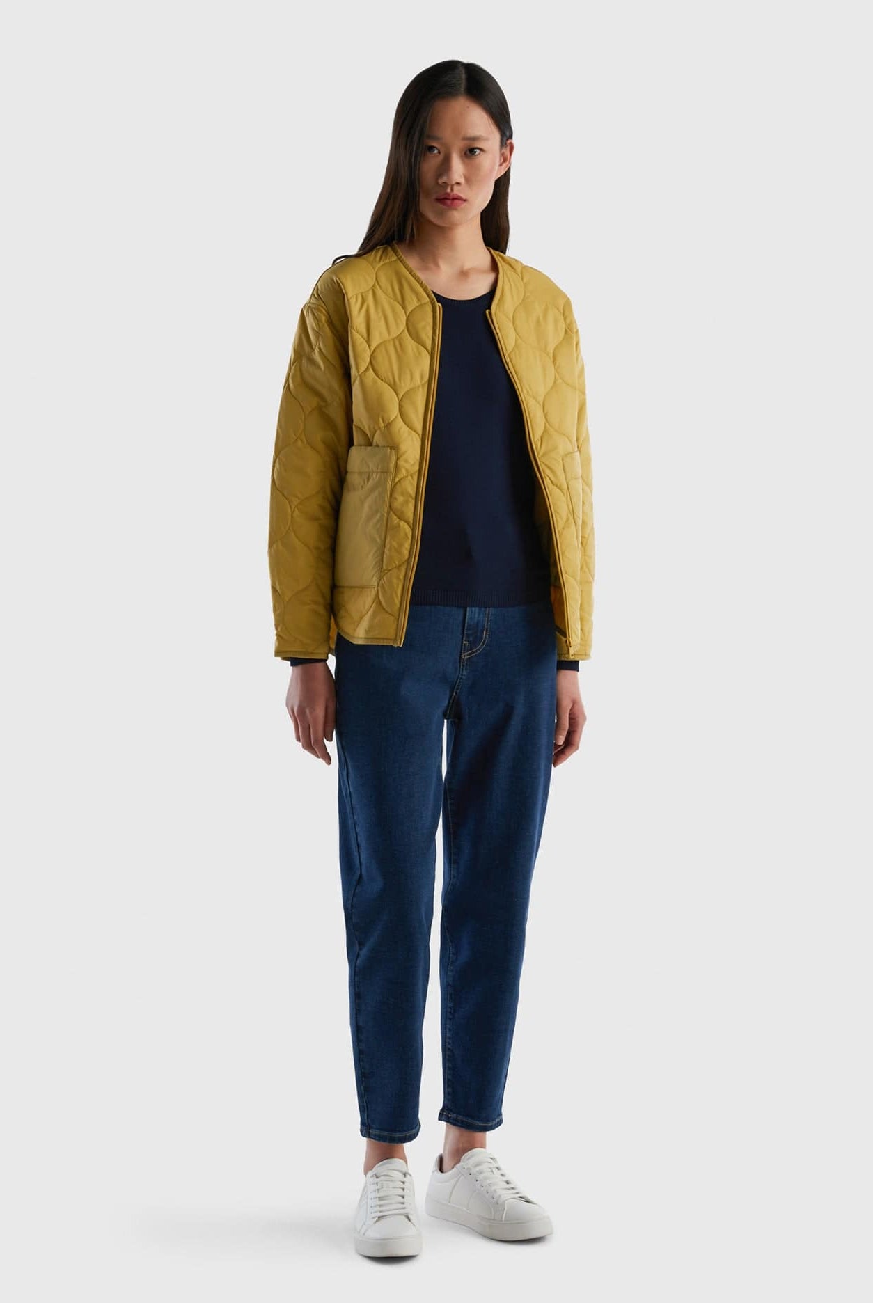 يونايتد كولورز اوف بينيتون جاكيت نسائي مبطن بحشوة وجيوب كبيرة