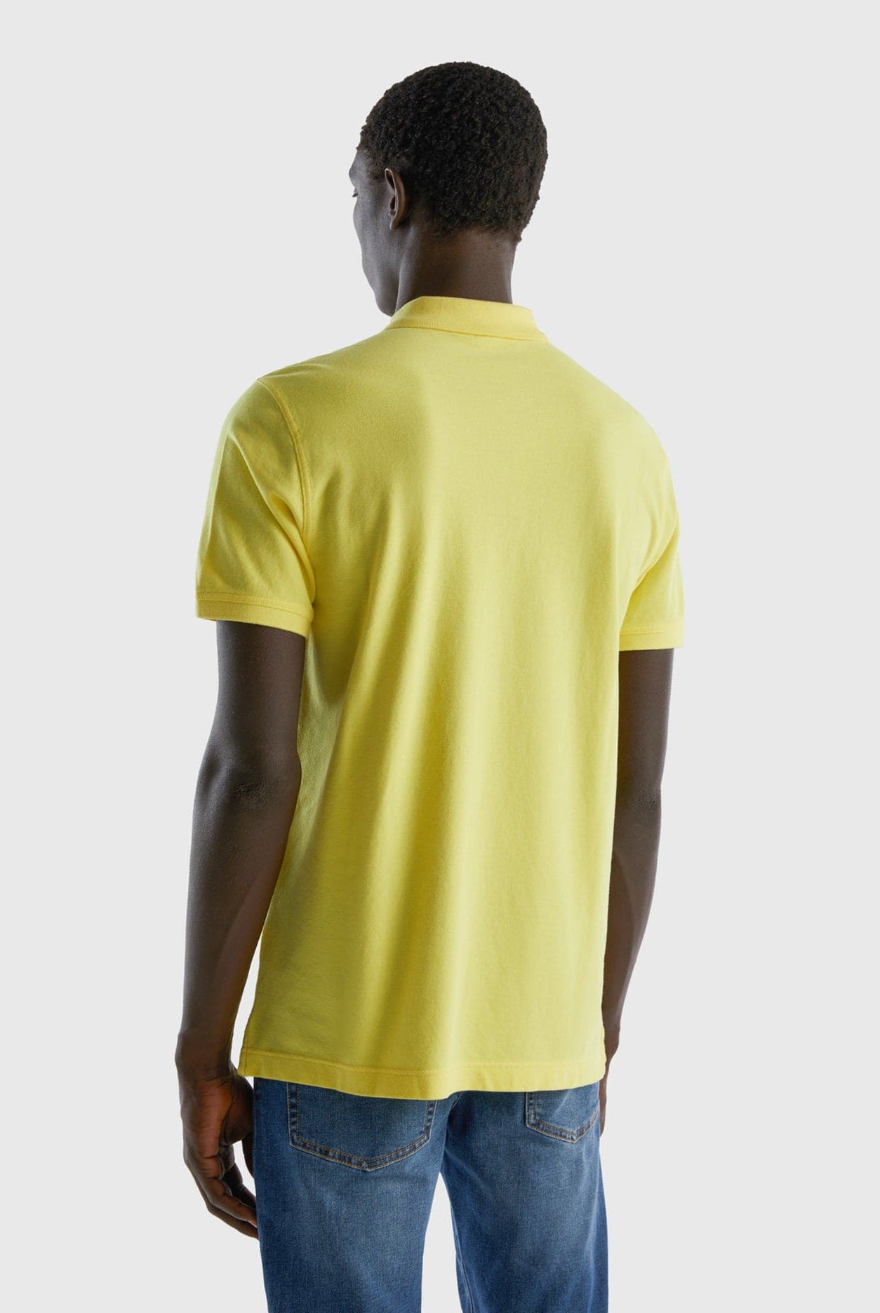 يونايتد كولورز اوف بينيتون قميص بولو للرجال