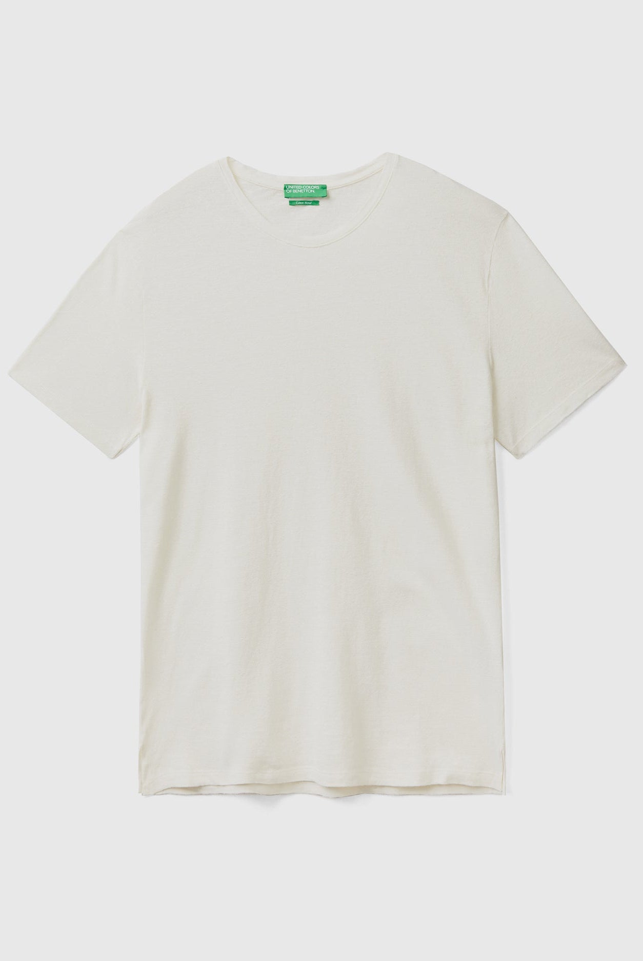 يونايتد كولورز اوف بينيتون تي شيرت من خليط الكتان سادة نص كم رجالي