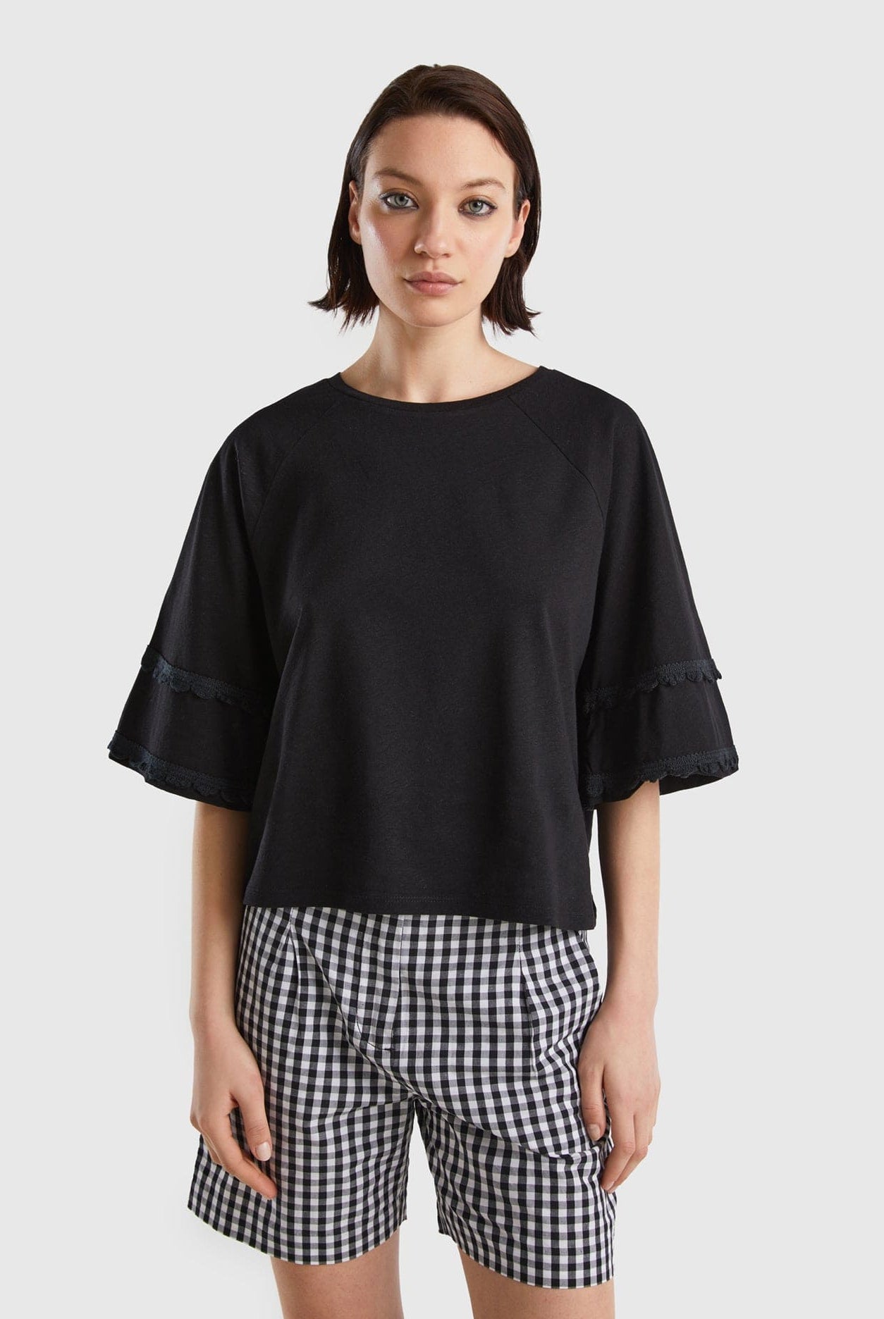 يونايتد كولورز اوف بينيتون تي شيرت من الكتان كم واسع نسائي